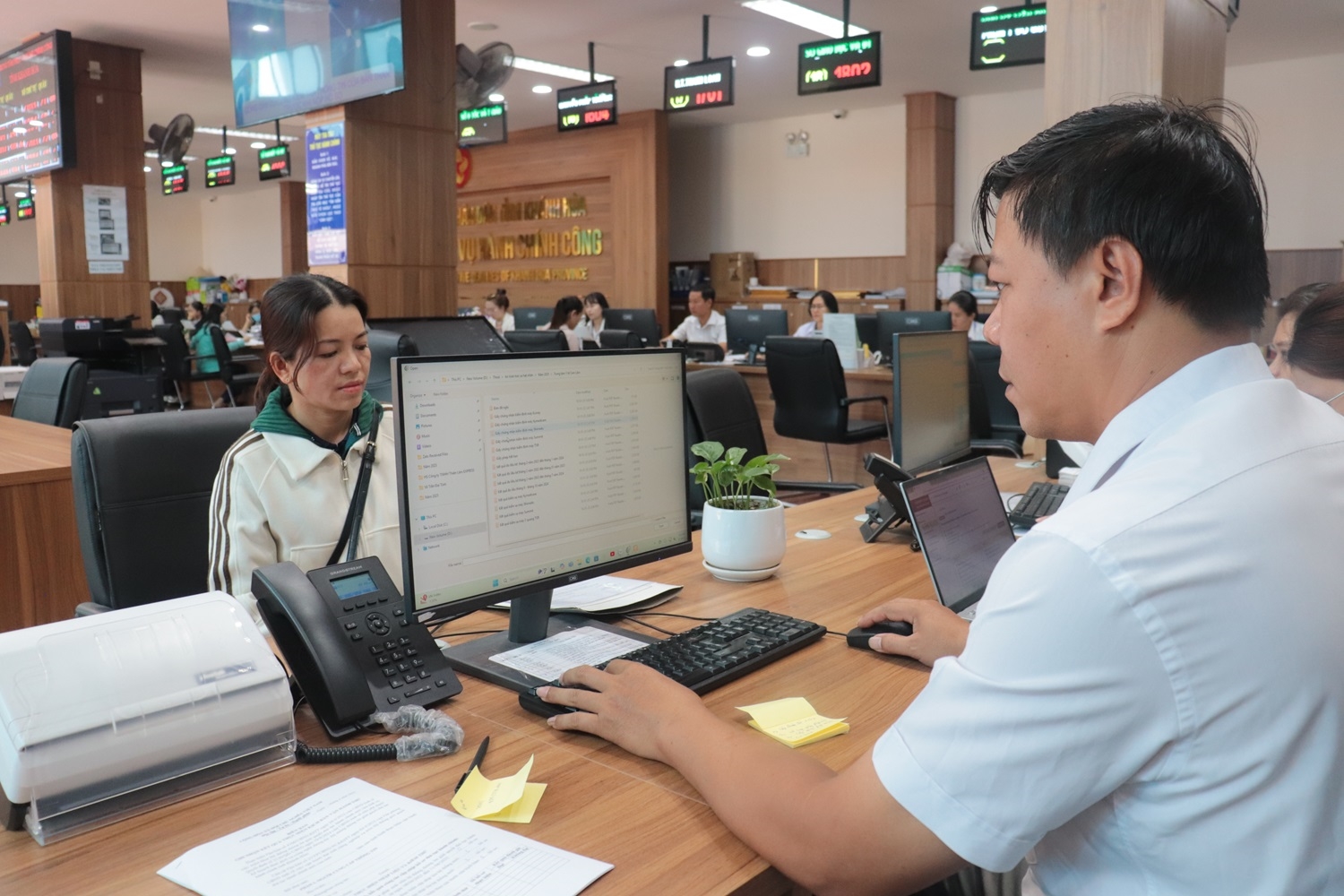Năm 2025 sẽ bãi bỏ ít nhất 30% điều kiện đầu tư kinh doanh không cần thiết