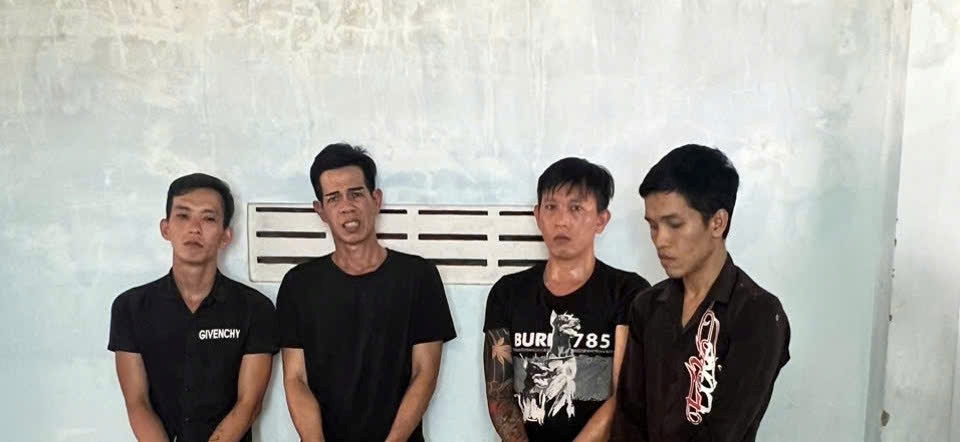 Công an phường Bắc Nha Trang đấu tranh, triệt xóa điểm tổ chức sử dụng trái phép chất ma tuý tại đường Nguyễn Bặc