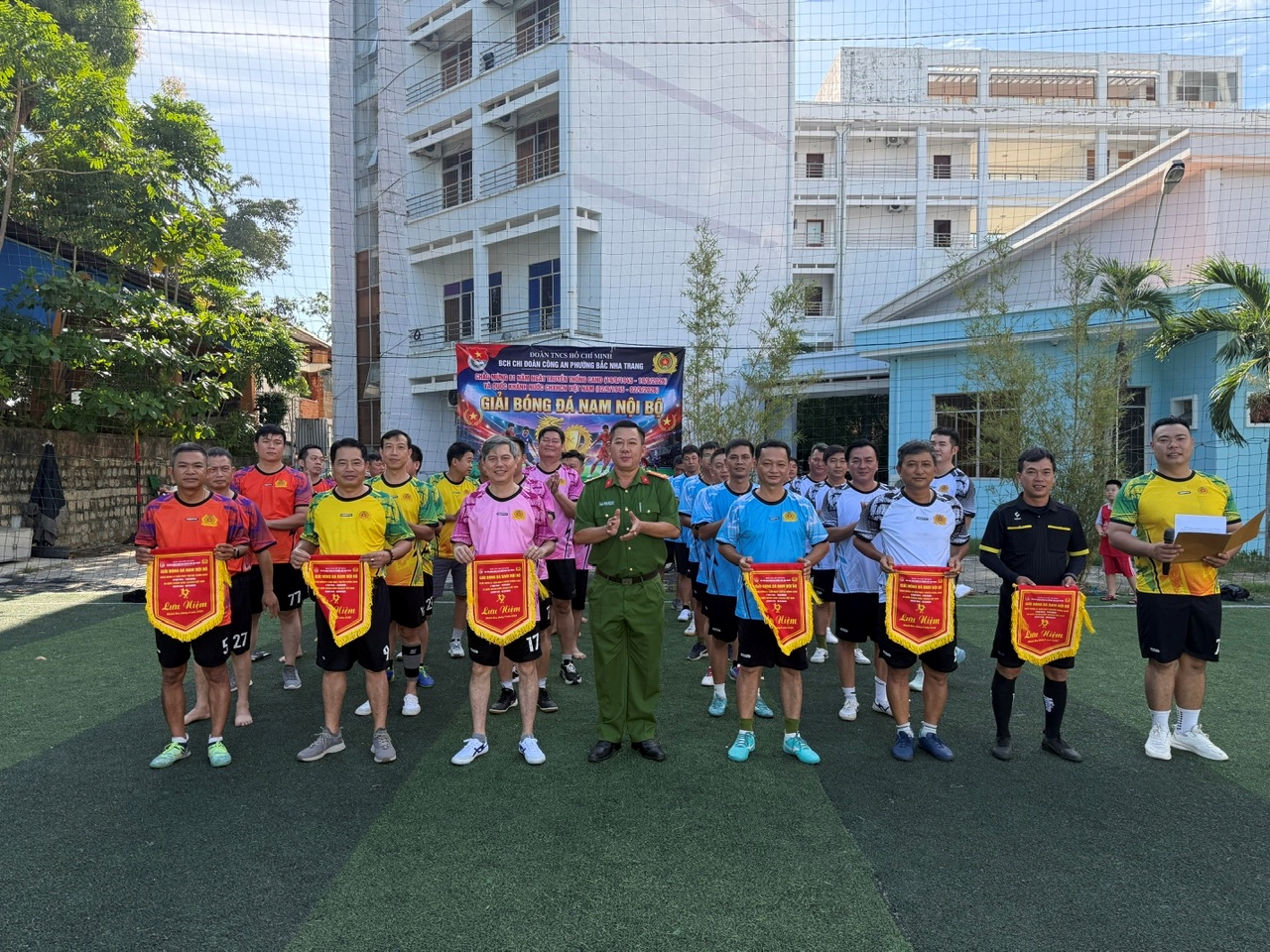 Công an phường Bắc Nha Trang tổ chức giải bóng đá nam chào mừng 81 năm Ngày truyền thống CAND (19/8/1945 - 19/8/2026) và Quốc khánh nước CHXHCN Việt Nam (02/9/1945 - 02/9/2026)