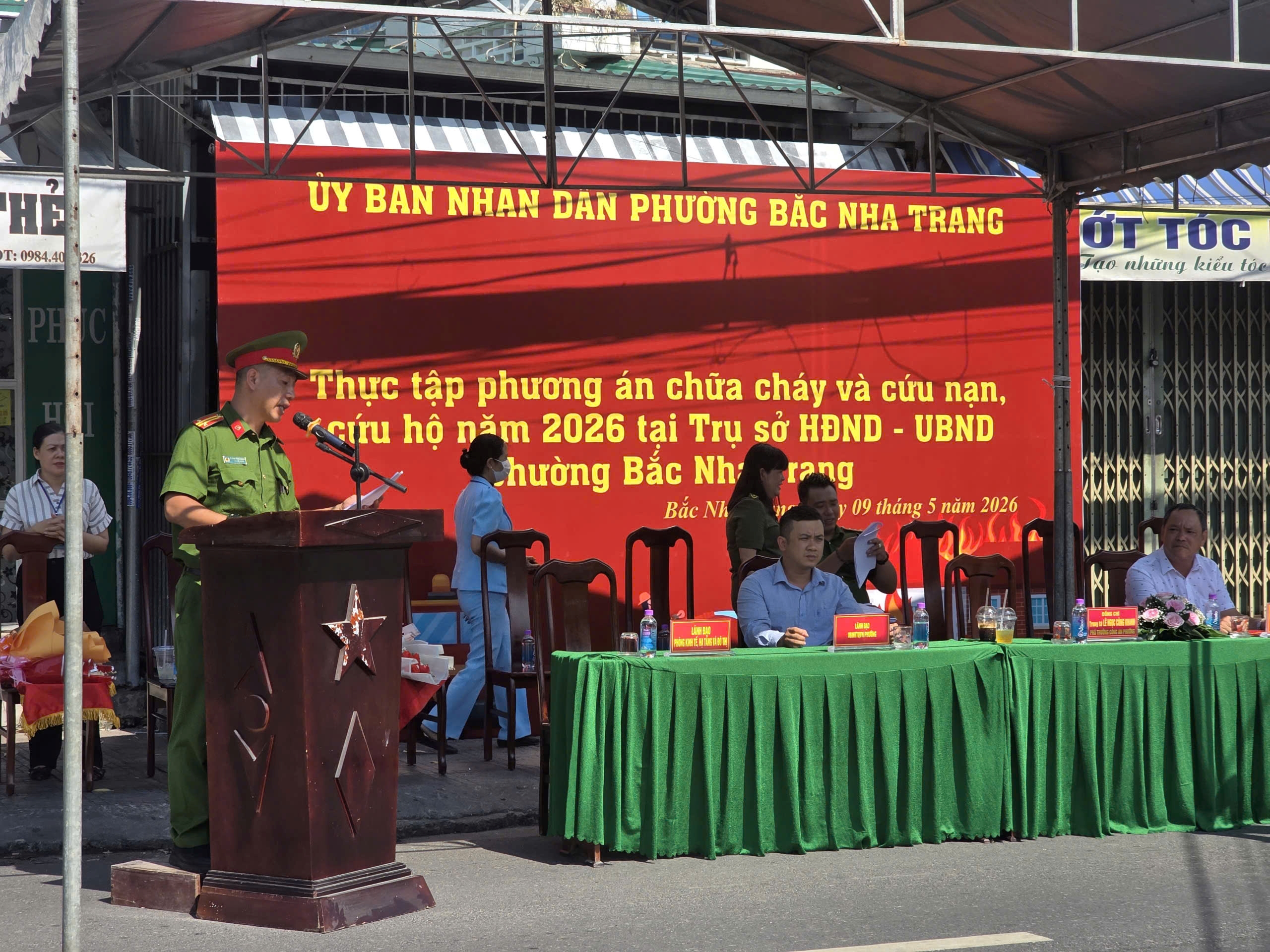 Thực tập phương án chữa cháy và cứu nạn, cứu hộ năm 2026 tại trụ sở HĐND - UBND phường