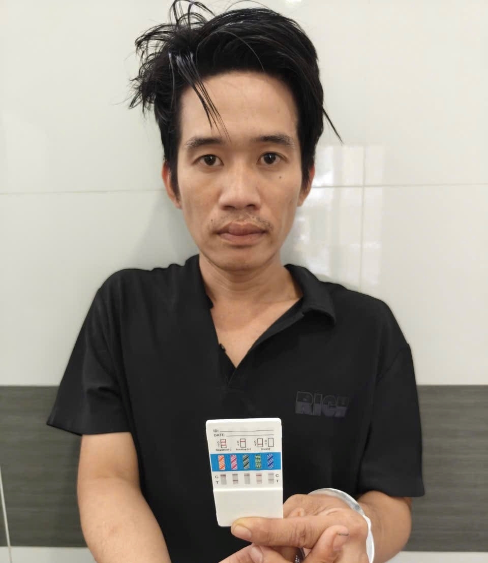 Công an phường Bảo An phát hiện 04 đối tượng tàng trữ, tổ chức sử dụng trái phép chất ma túy