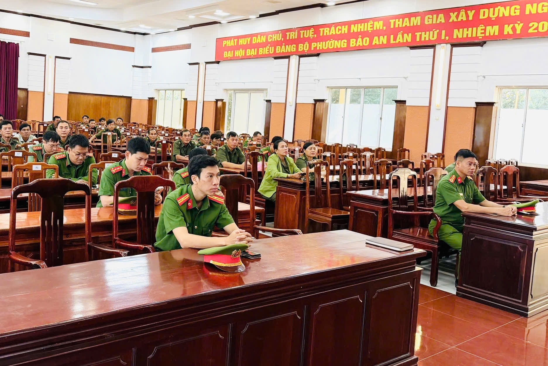 Công an phường Bảo An tích cực hưởng ứng tháng hành động vì môi trường năm 2026