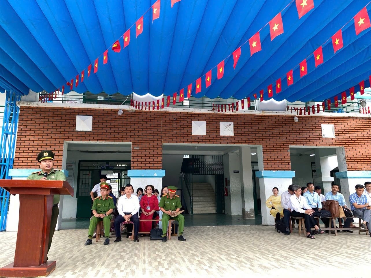 Công an phường Đông Hải: Đồng hành cùng học sinh - Nâng cao ý thức chấp hành pháp luật!