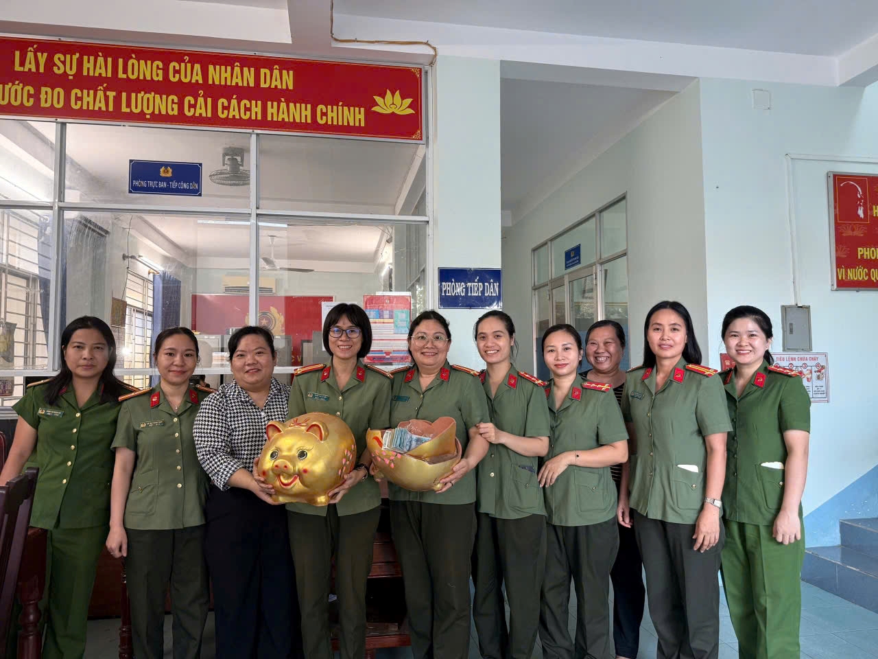 Chi hội phụ nữ Công an phường Đô Vinh: Lan tỏa yêu thương từ mô hình “Nuôi heo vàng vì phụ nữ khó khăn”