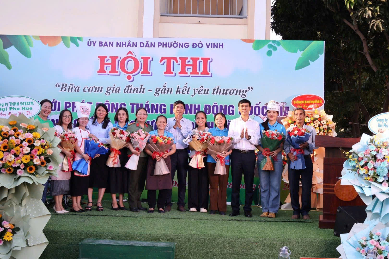 Chi hội phụ nữ Công an phường Đô Vinh tham gia Hội thi nấu ăn chào mừng 25 năm Ngày gia đình Việt Nam