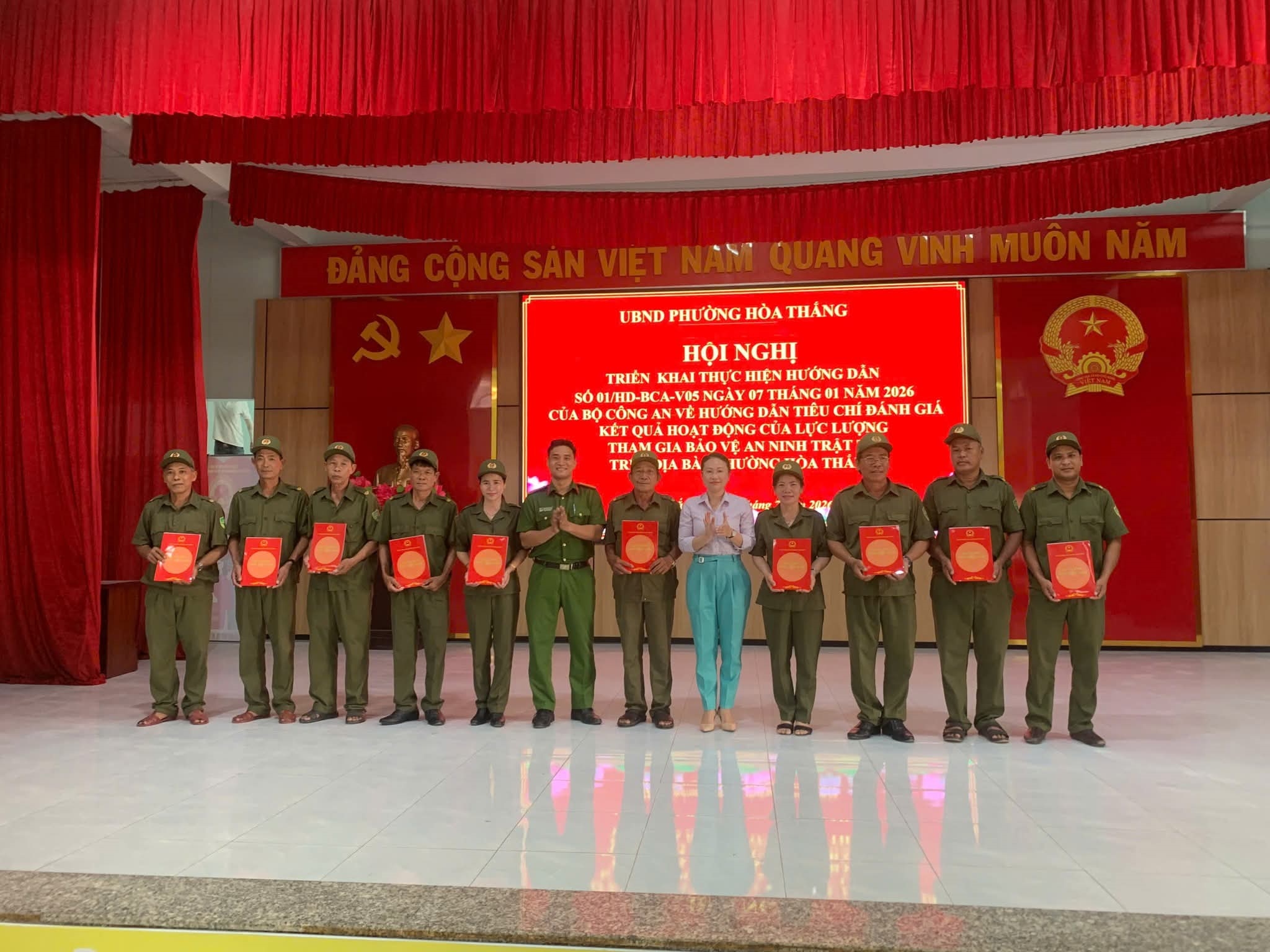 Lực lượng tham gia bảo vệ ANTT ở cơ sở: “ Cánh tay nối dài” đắc lực của Công an phường Hòa Thắng