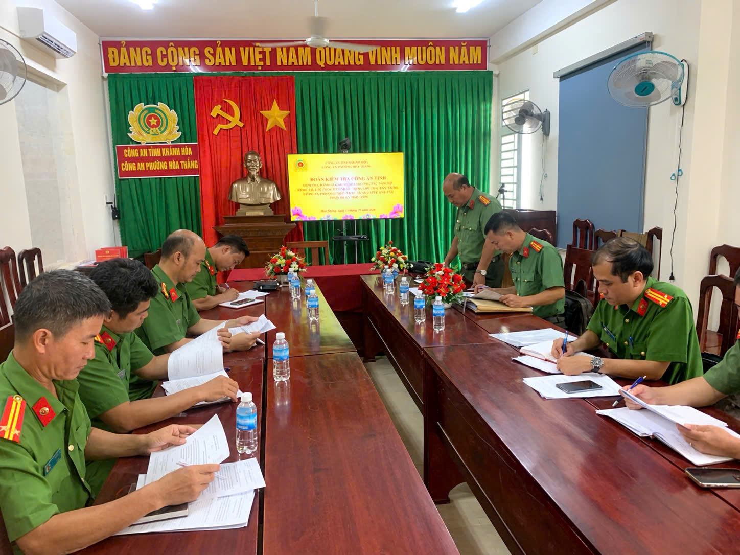 Đoàn kiểm tra Công an tỉnh kiểm tra, hướng dẫn thực hiện chỉ tiêu xây dựng Công an phường kiểu mẫu về an ninh, trật tự giai đoạn 2026 – 2030