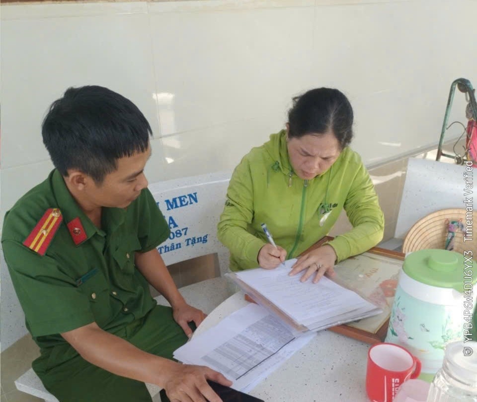 Công an phường Ninh Chử đẩy mạnh thực hiện công tác rà soát thân nhân liệt sĩ chưa xác định danh tính