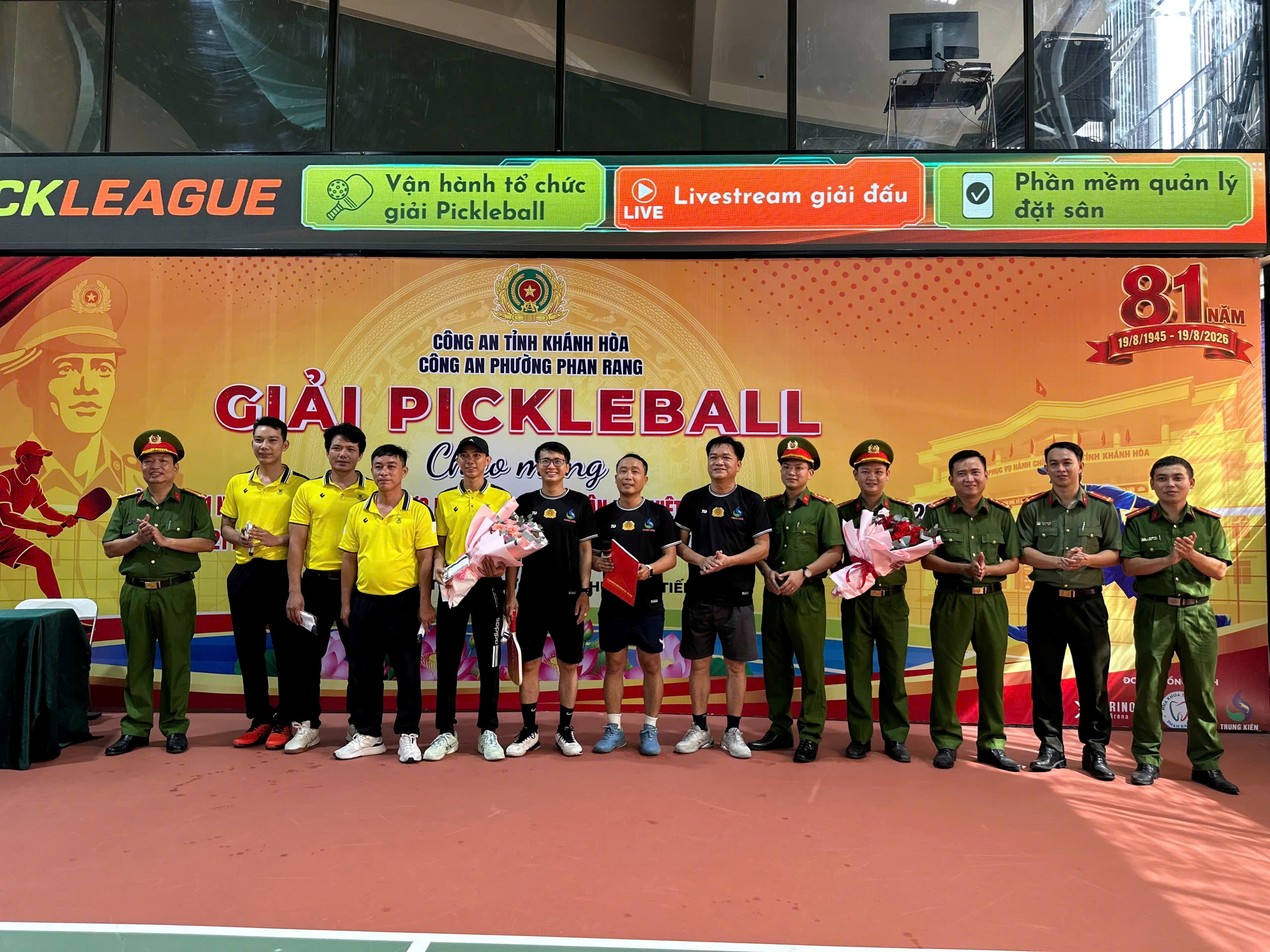 Công an phường Phan Rang tổ chức giải Pickleball chào mừng 81 năm Ngày truyền thống Lực lượng Công an nhân dân và 21 năm Ngày hội toàn dân bảo vệ an ninh Tổ quốc