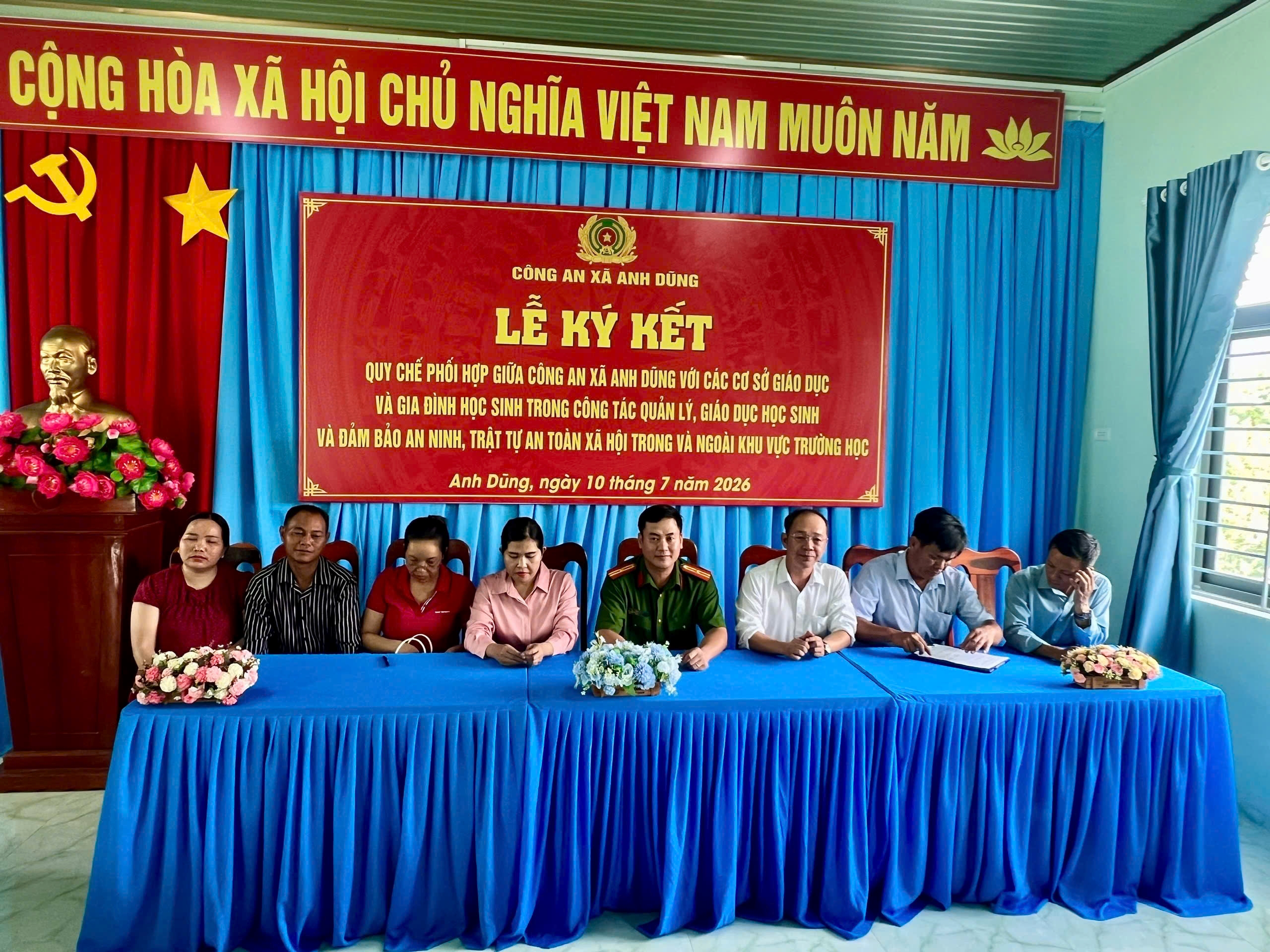 Đẩy mạnh phối hợp giữa Công an - Nhà trường - Gia đình trong quản lý, giáo dục học sinh