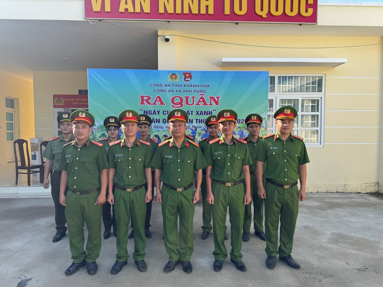 Chi đoàn Công an xã Anh Dũng tổ chức hoạt động hưởng ứng 