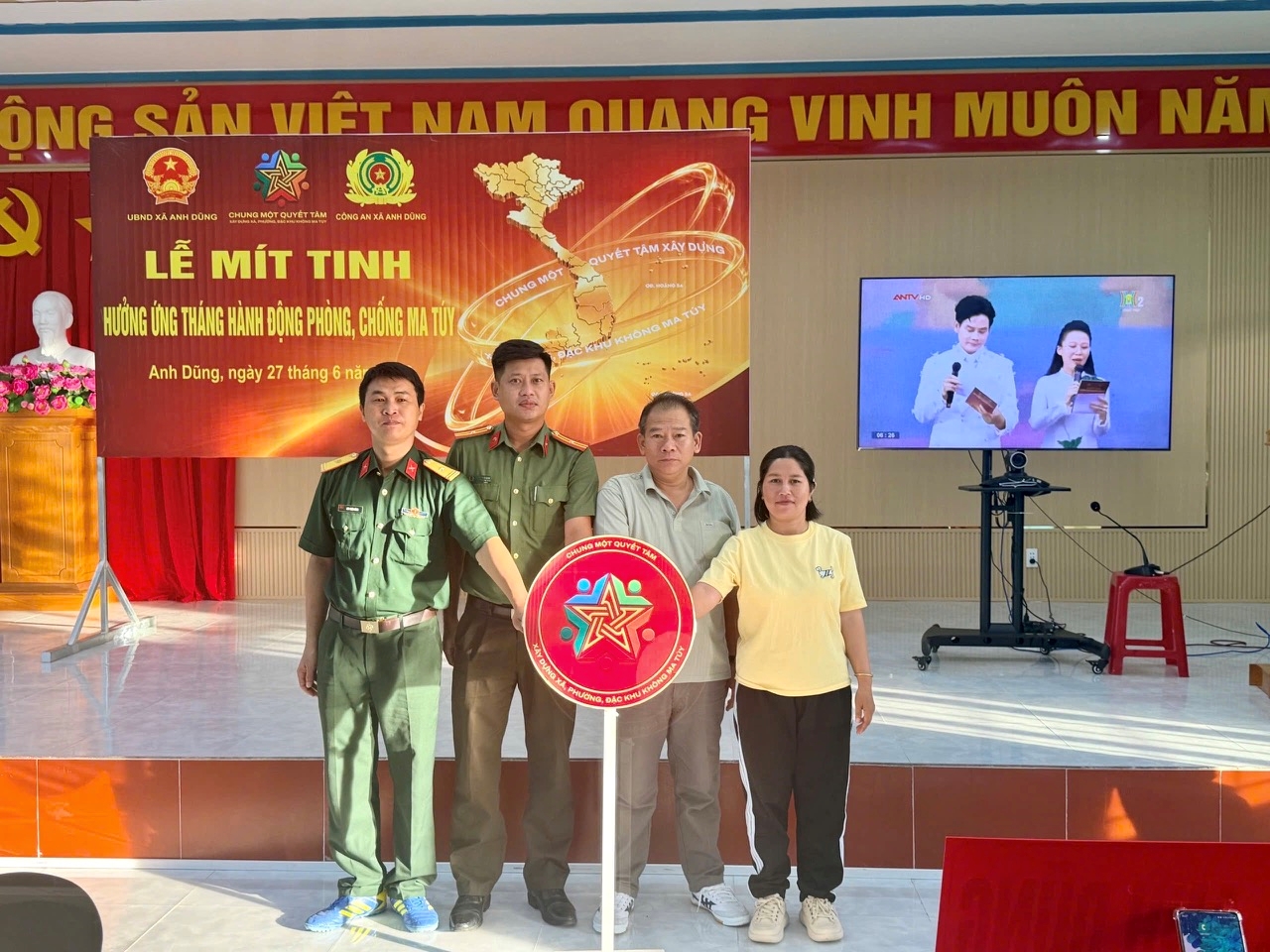 Xã Anh Dũng tổ chức Lễ Mít - tinh chạy hưởng ứng tháng hành động phòng, chống ma tuý năm 2026