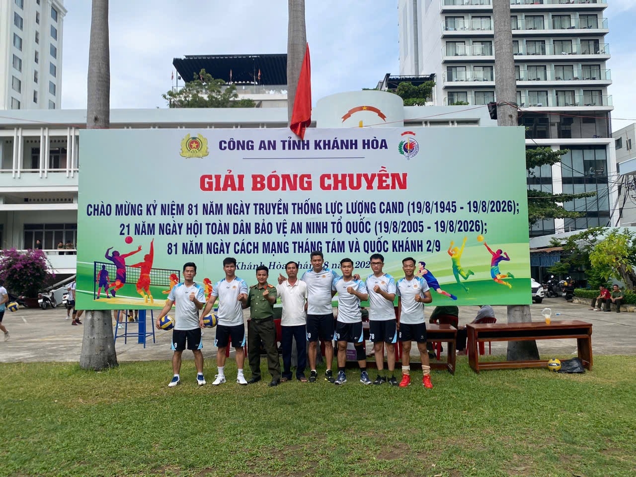 Đoàn vận động viên Cụm thi đua số 9 tham gia Giải bóng chuyền truyền thống Công an tỉnh Khánh Hòa năm 2026