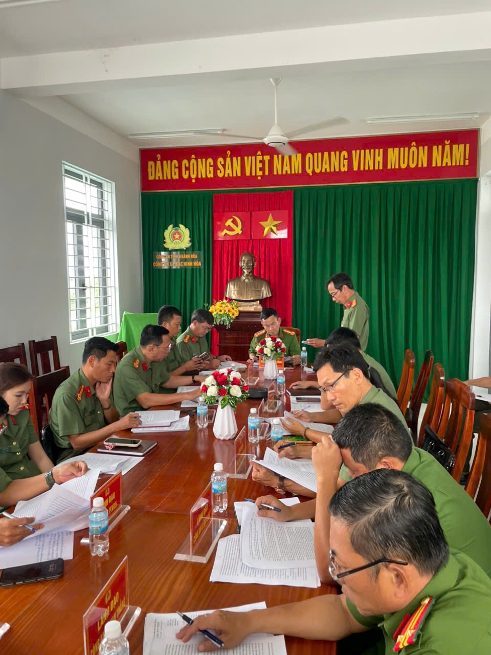 Cụm thi đua số 9: Tổ chức hội nghị sơ kết phong trào thi đua “Vì an ninh Tổ quốc” 6 tháng đầu năm 2026