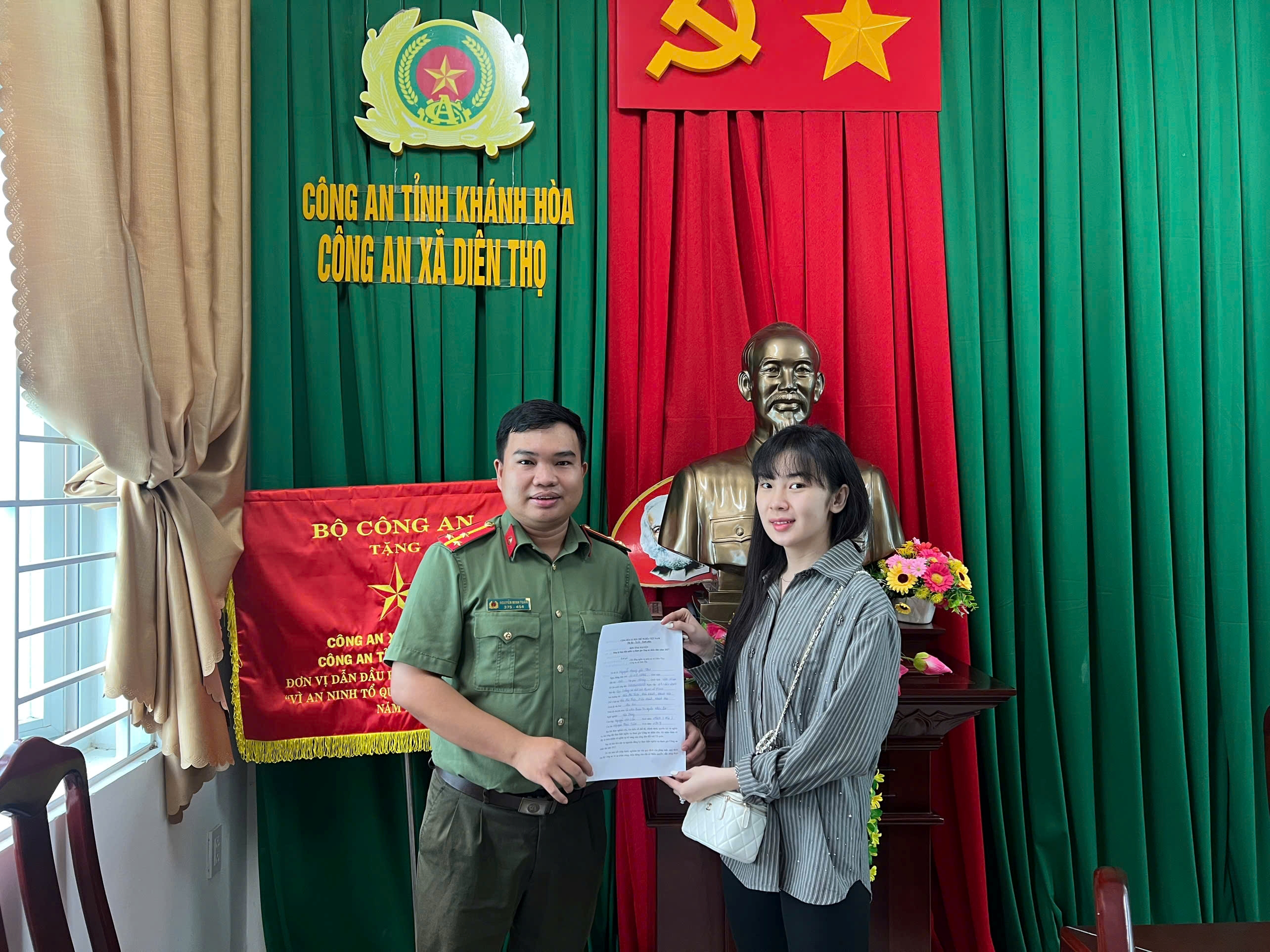 Nữ cử nhân trẻ ở Diên Thọ tình nguyện thực hiện nghĩa vụ Công an nhân dân