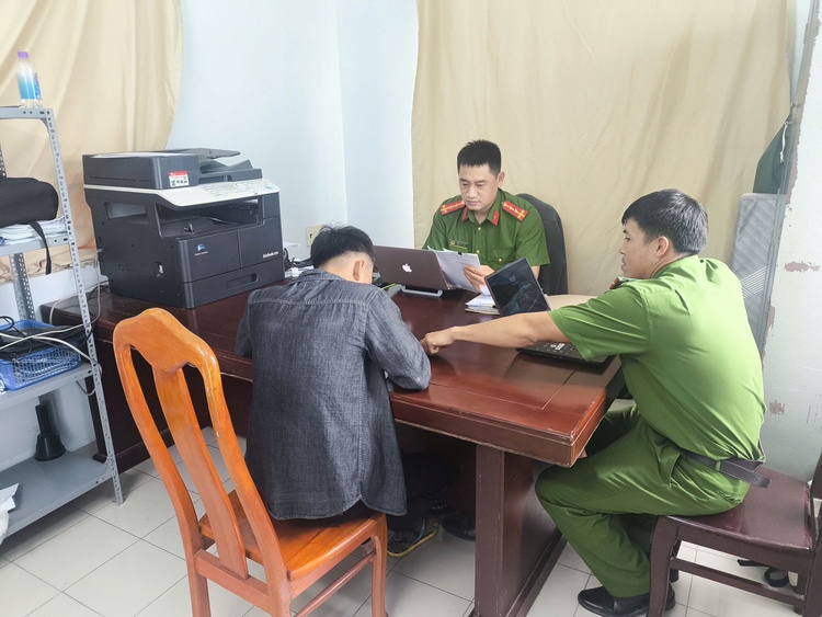 Công an xã Diên Thọ kịp thời xử lý vụ việc gây mất an ninh, trật tự tại thôn Cẩm Sơn