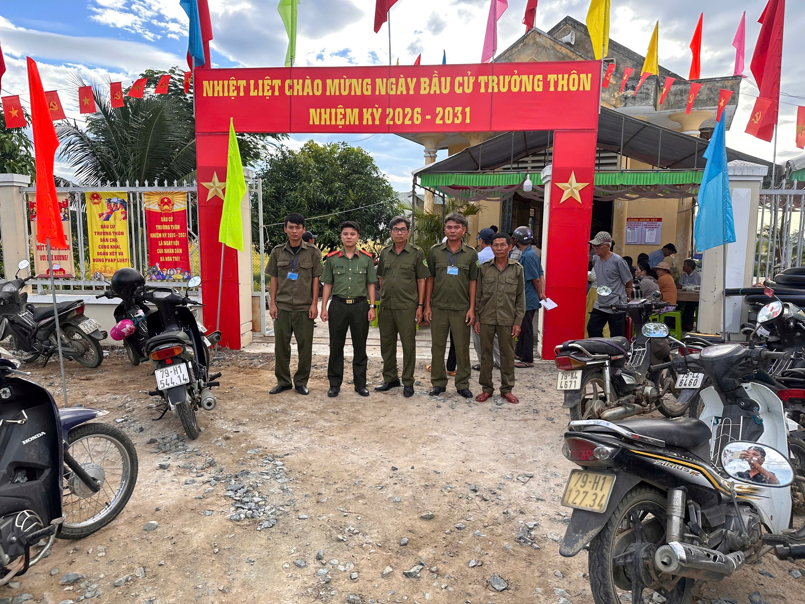 Công an xã Hòa Trí triển khai công tác bảo đảm an ninh trật tự phục vụ cuộc bầu cử Trưởng thôn nhiệm kỳ 2026 – 2031