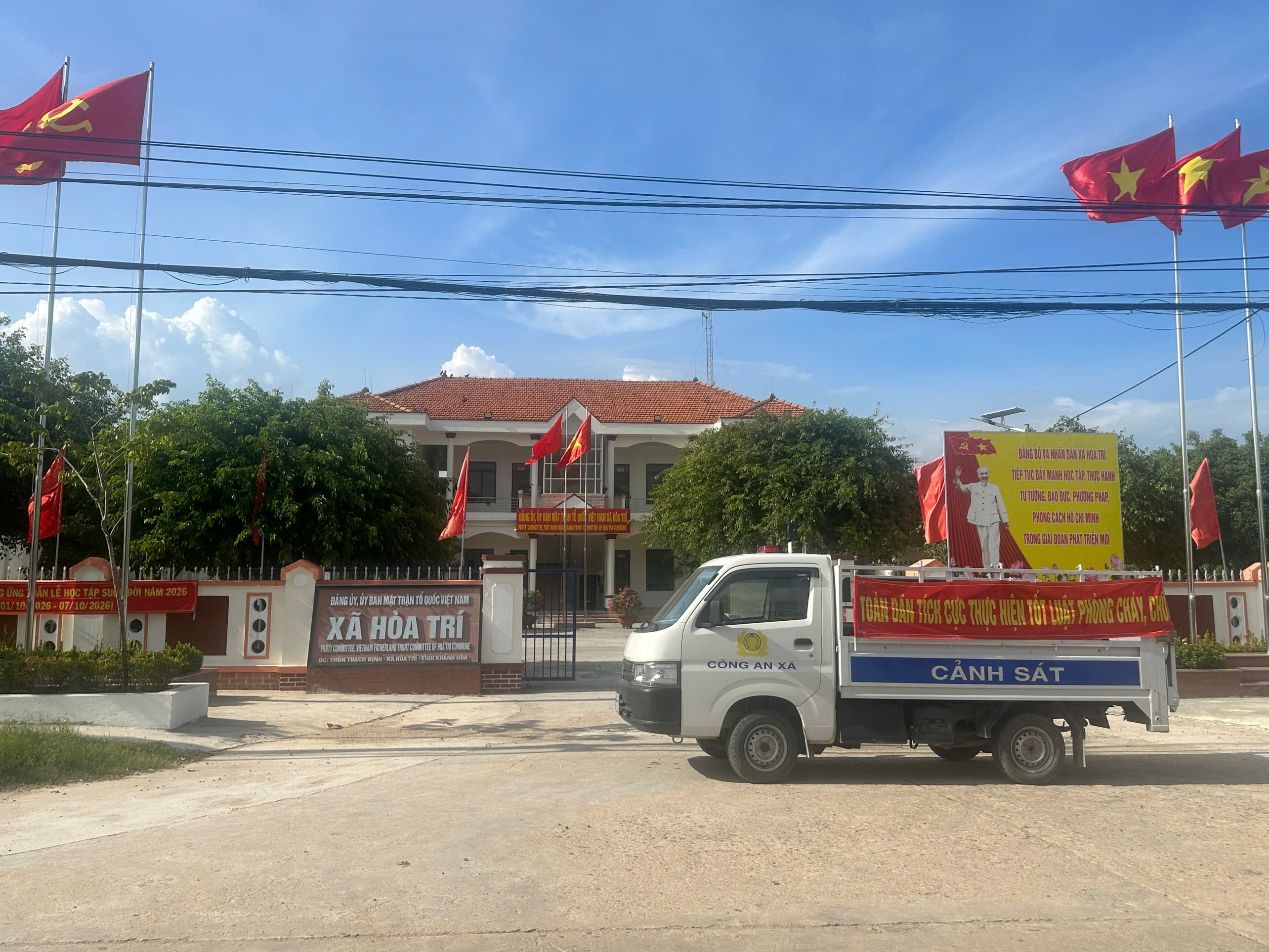 Công an xã Hòa Trí ra quân tuyên truyền lưu động phòng cháy, chữa cháy và cứu nạn, cứu hộ