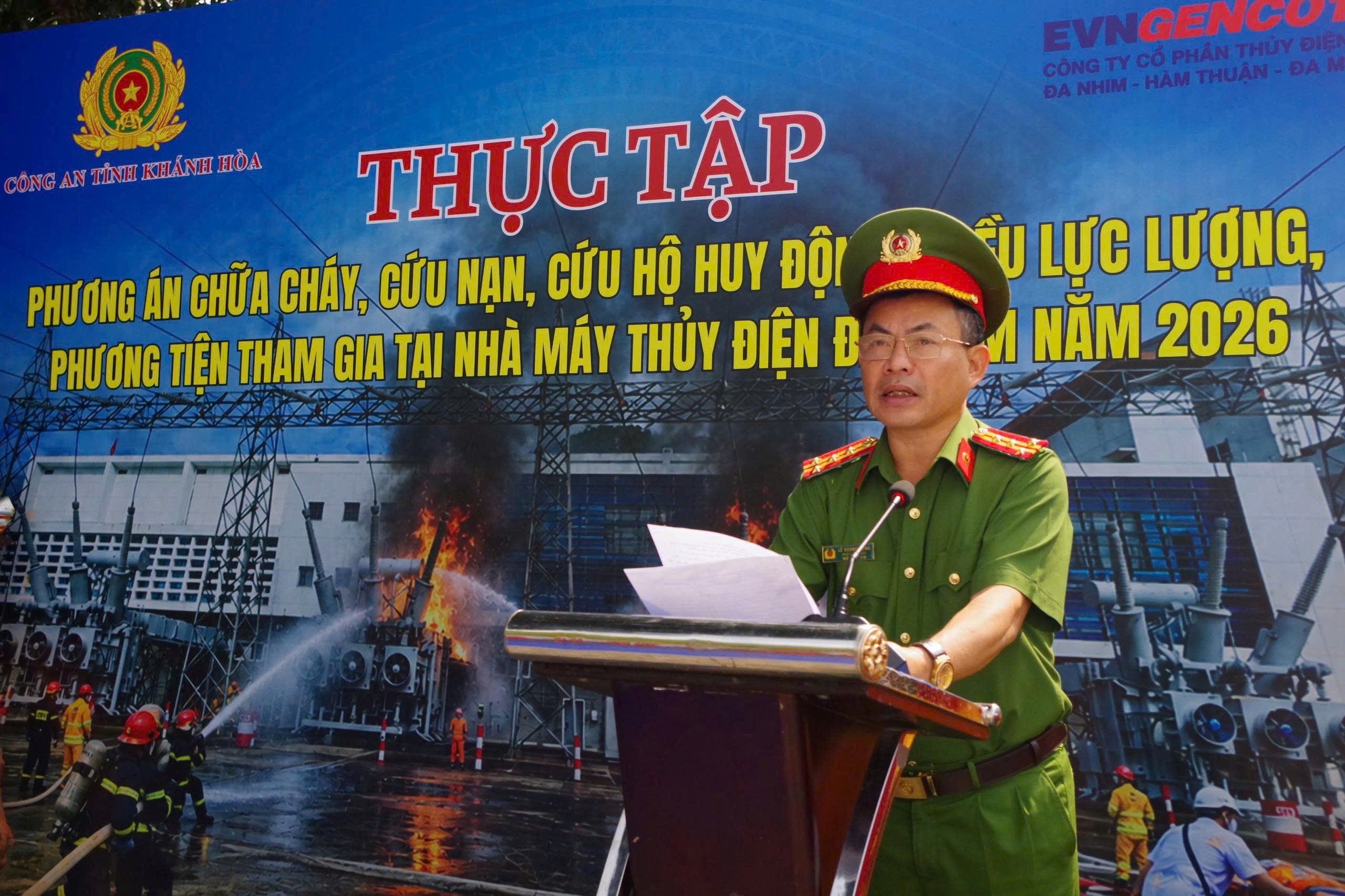 Công an xã Lâm Sơn phối hợp với Phòng Cảnh sát PCCC và CNCH khu vực 7 tổ chức diễn tập chữa cháy tại Nhà máy Thủy điện Đa Nhim