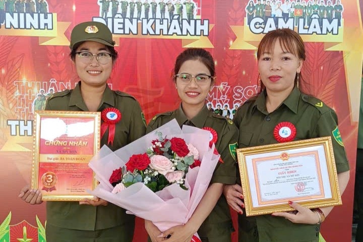Những “bông hồng” góp sức giữ bình yên ở cơ sở xã Mỹ Sơn