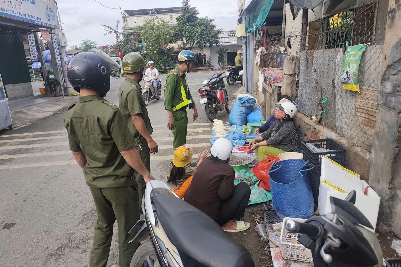 Chấn chỉnh trật tự công cộng tại khu vực chợ Mỹ Sơn
