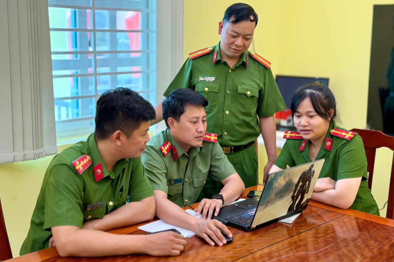 Xây dựng Cẩm nang ứng dụng AI phục vụ công tác Công an cơ sở