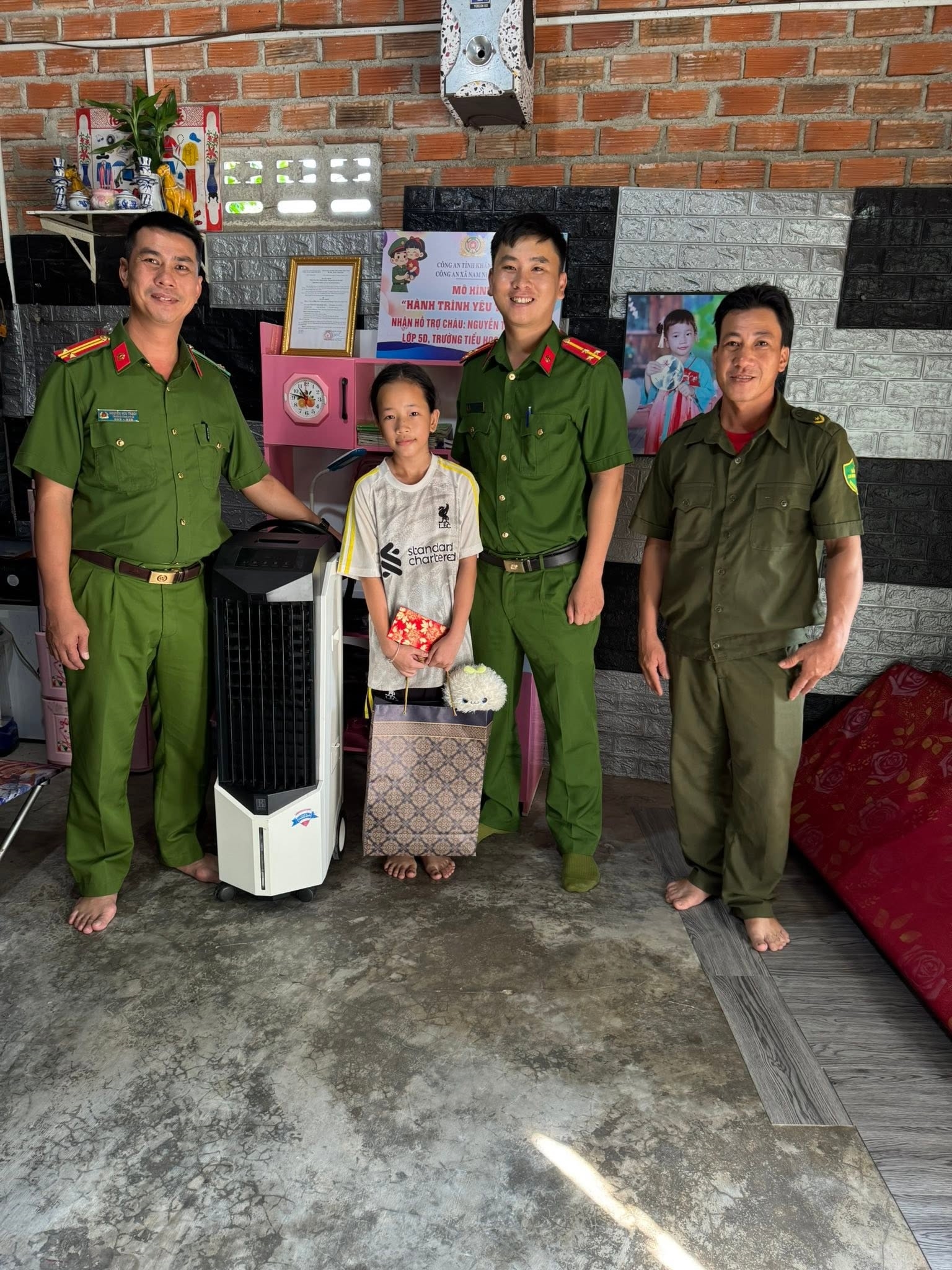 Hành trình yêu thương – Ấm áp tình nghĩa quân dân tại xã Nam Ninh Hòa