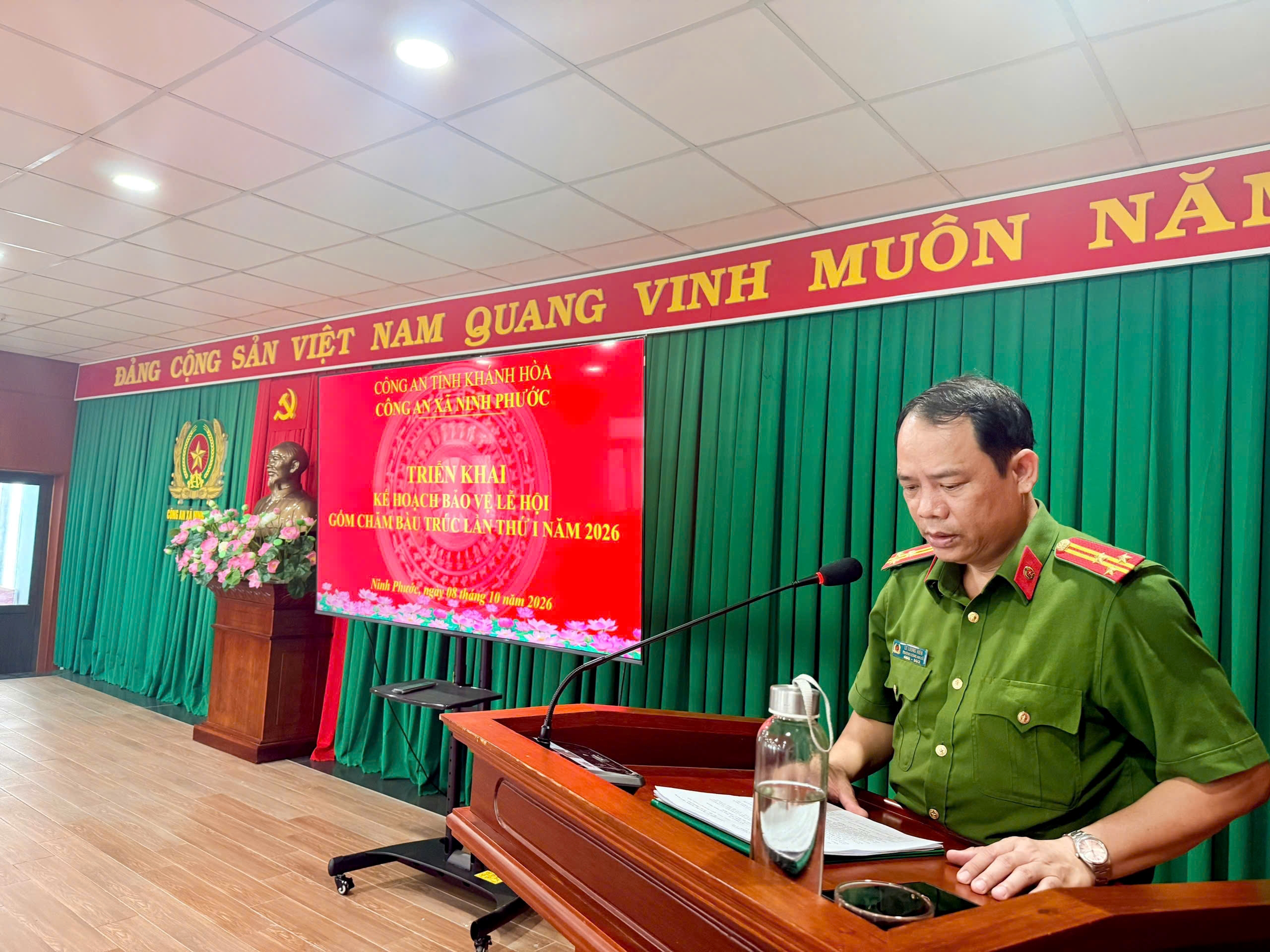 Công an xã Ninh Phước chung tay cùng Nhân dân chuẩn bị Lễ hội Chăm Gốm Bàu Trúc Lần thứ I năm 2026