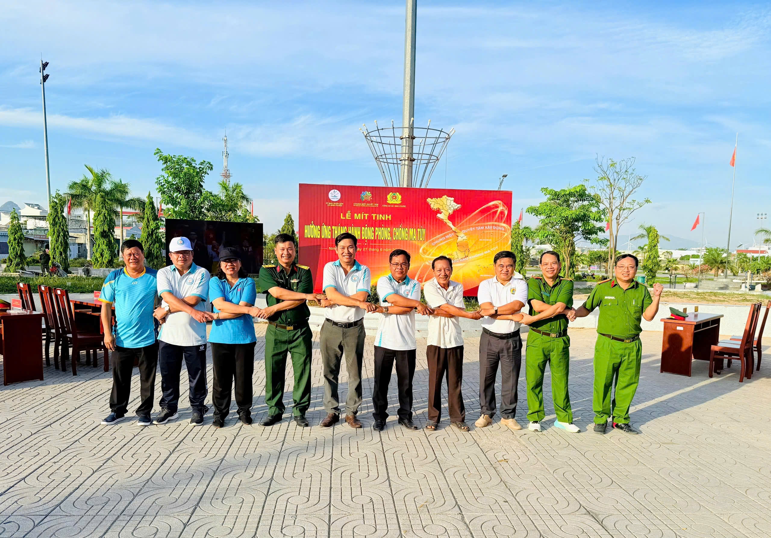 Công an xã Ninh Phước tham mưu tổ chức lễ mít tinh hưởng ứng tháng phòng, chống ma túy
