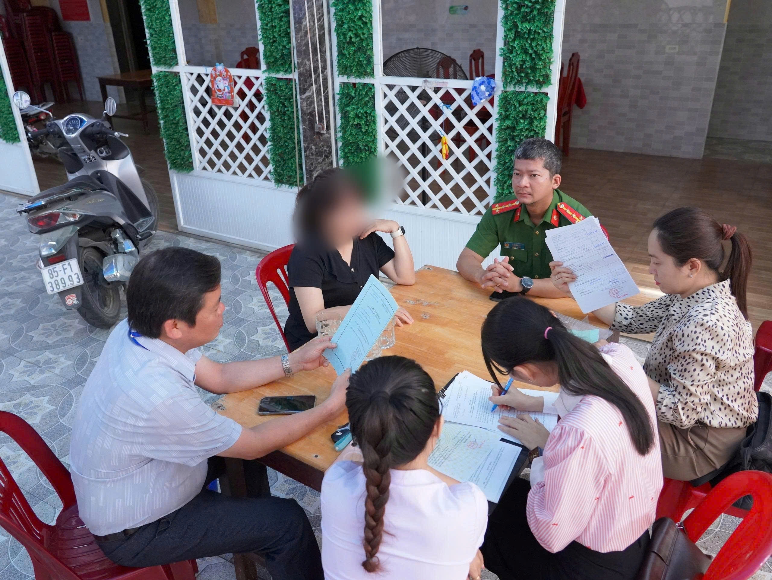 Xã Ninh Sơn kiểm tra an toàn thực phẩm tại các cơ sở kinh doanh dịch vụ ăn uống