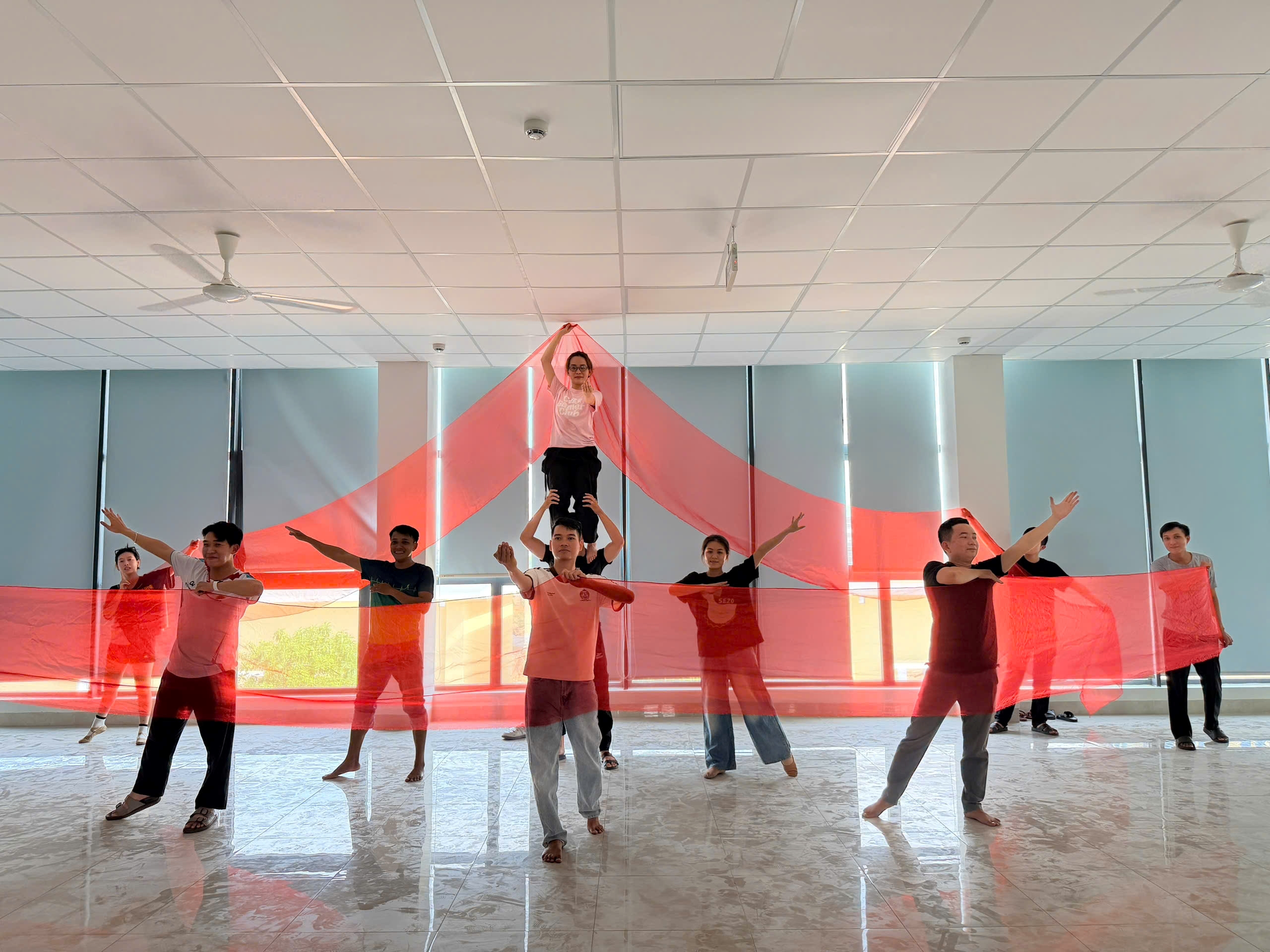 Cụm Thi đua số 8 tích cực tập luyện tham gia Hội diễn Nghệ thuật quần chúng
