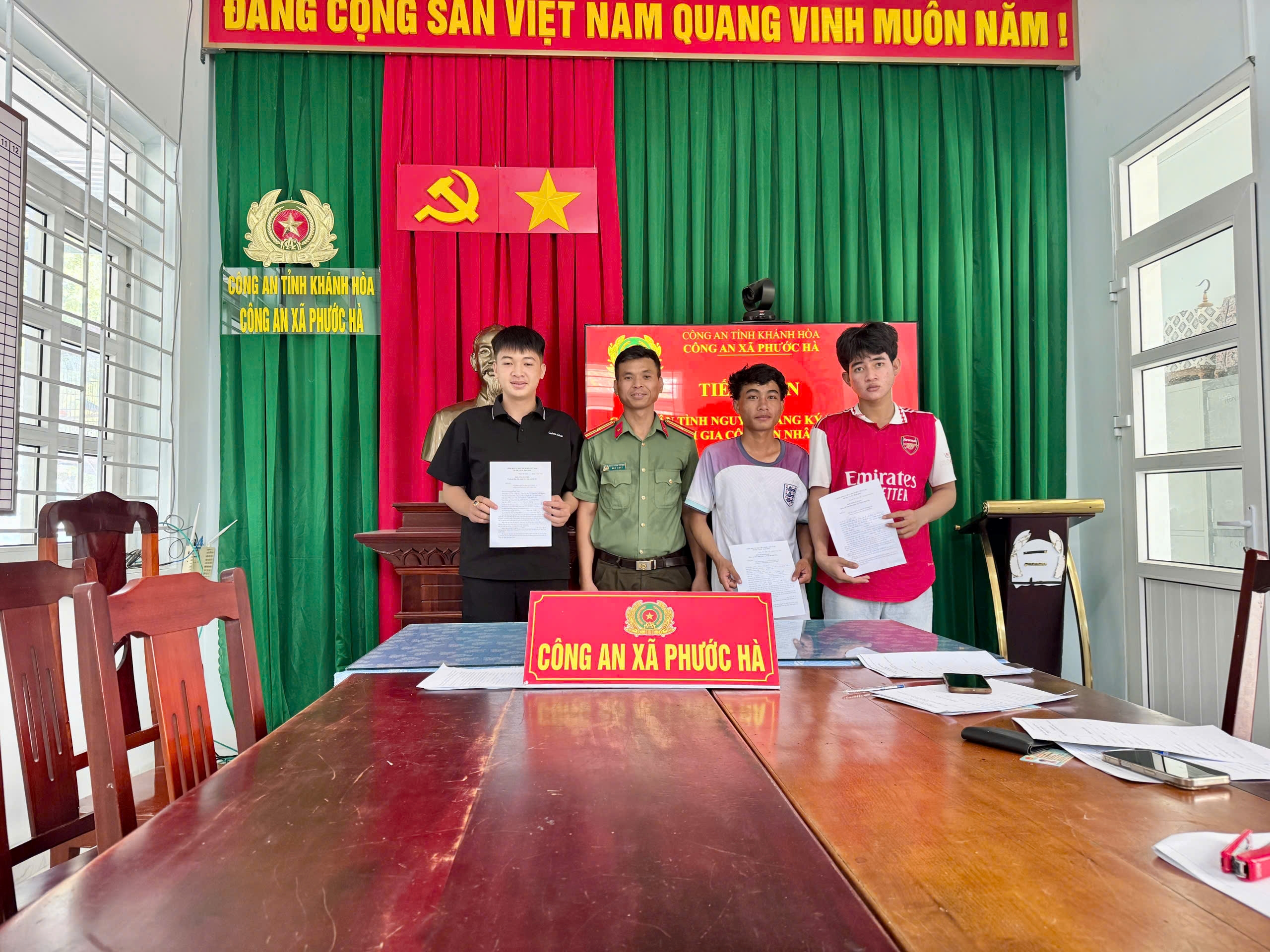 Ba lá đơn - Một tinh thần: Tình nguyện cống hiến vì bình yên Tổ quốc của tuổi trẻ Phước Hà