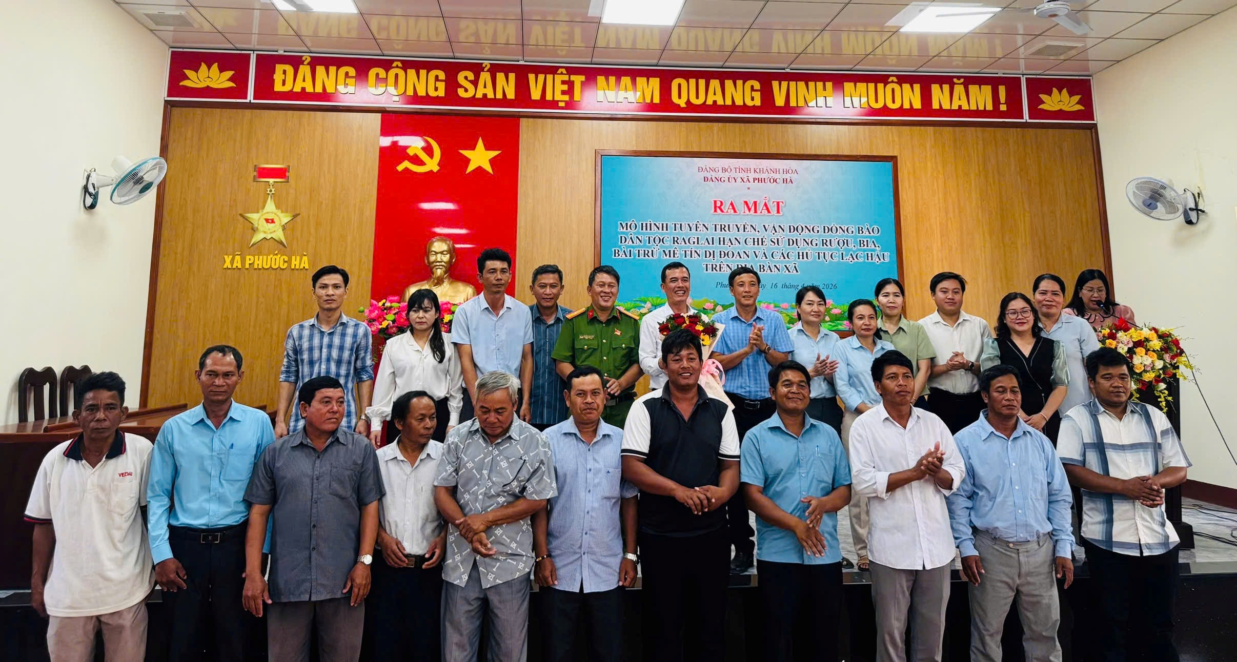 Xã Phước Hà ra mắt Mô hình “Tuyên truyền, vận động đồng bào dân tộc Raglai hạn chế sử dụng rượu, bia, bài trừ mê tín dị đoan và các hủ tục lạc hậu trên địa bàn xã”