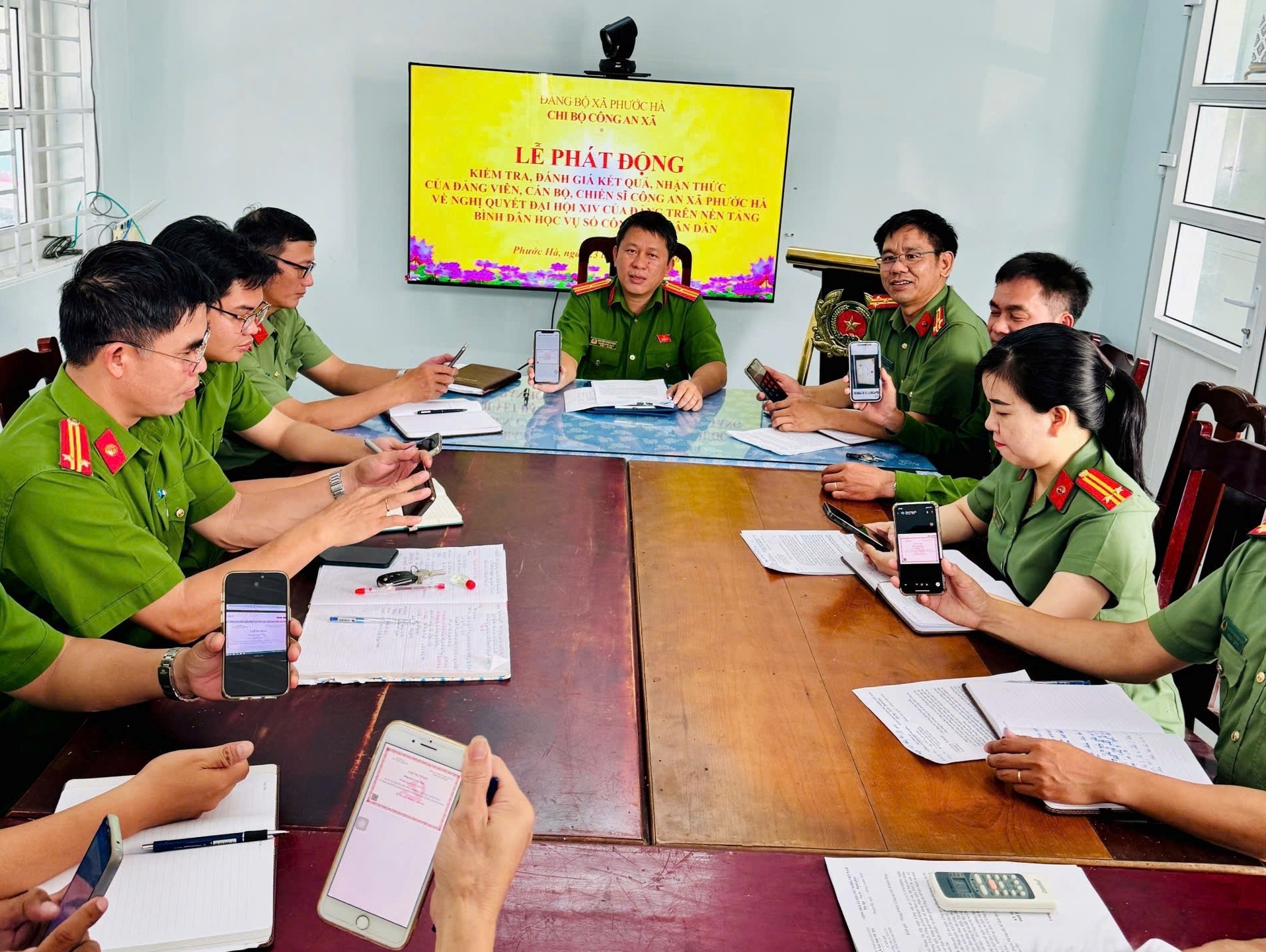 Công an xã Phước Hà phát động kiểm tra nhận thức Nghị quyết Đại hội XIV của Đảng