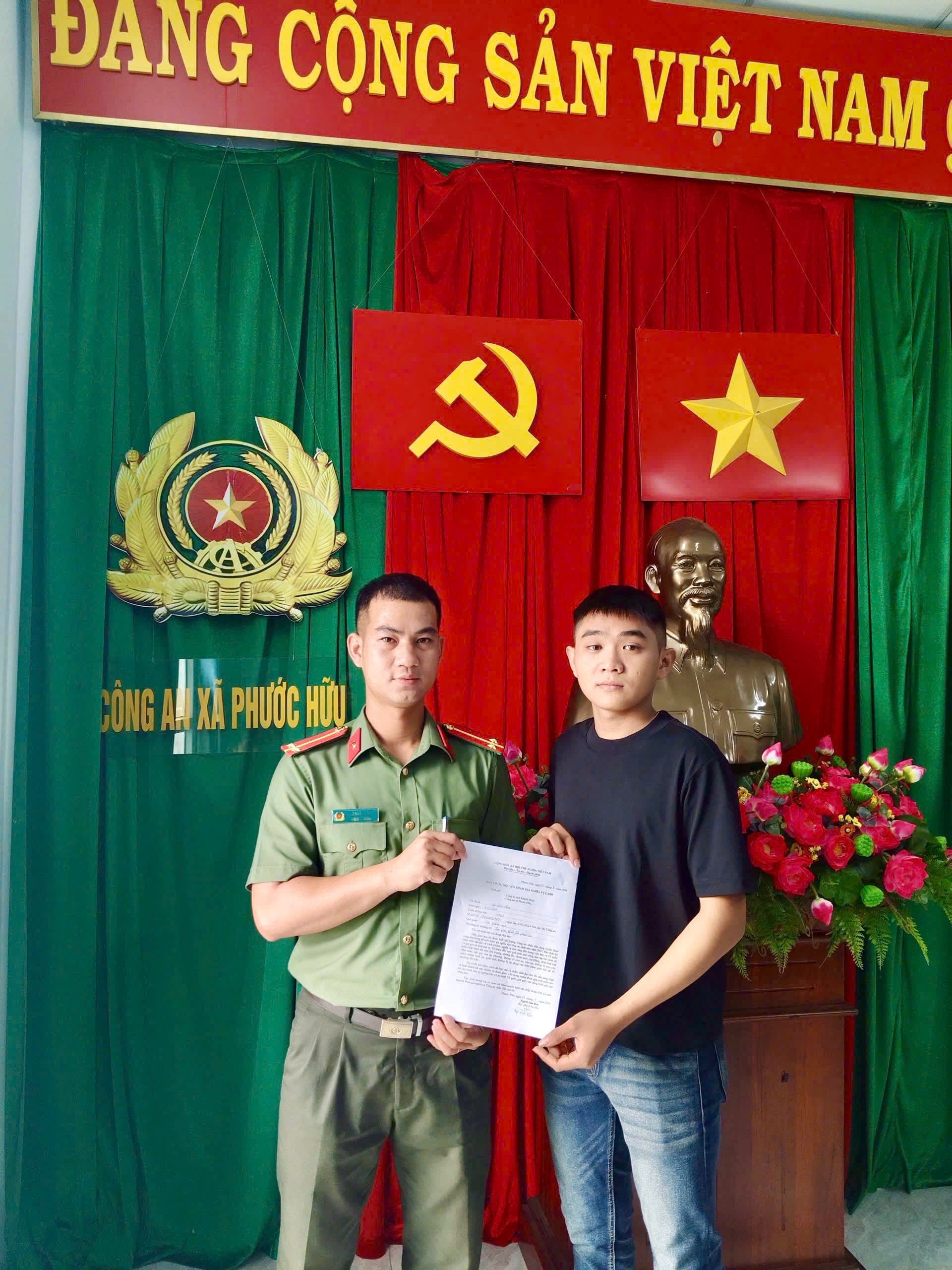 Thanh niên xã Phước Hữu đã tự nguyện viết đơn tình nguyện thực hiện nghĩa vụ tham gia Công an nhân dân năm 2027
