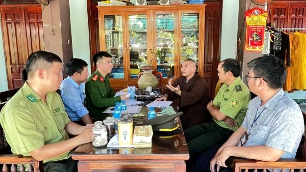 CÔNG AN XÃ SUỐI DẦU PHỐI HỢP TUYÊN TRUYỀN BẢO VỆ ĐỘNG VẬT HOANG DÃ VÀ NGUỒN LỢI THỦY SẢN