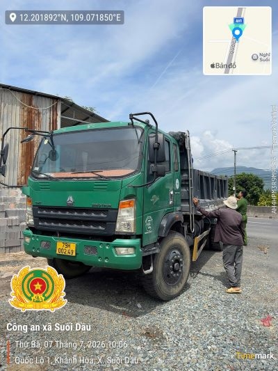 Công an xã Suối Dầu triển khai tổng rà soát các phương tiện giao thông trên địa bàn