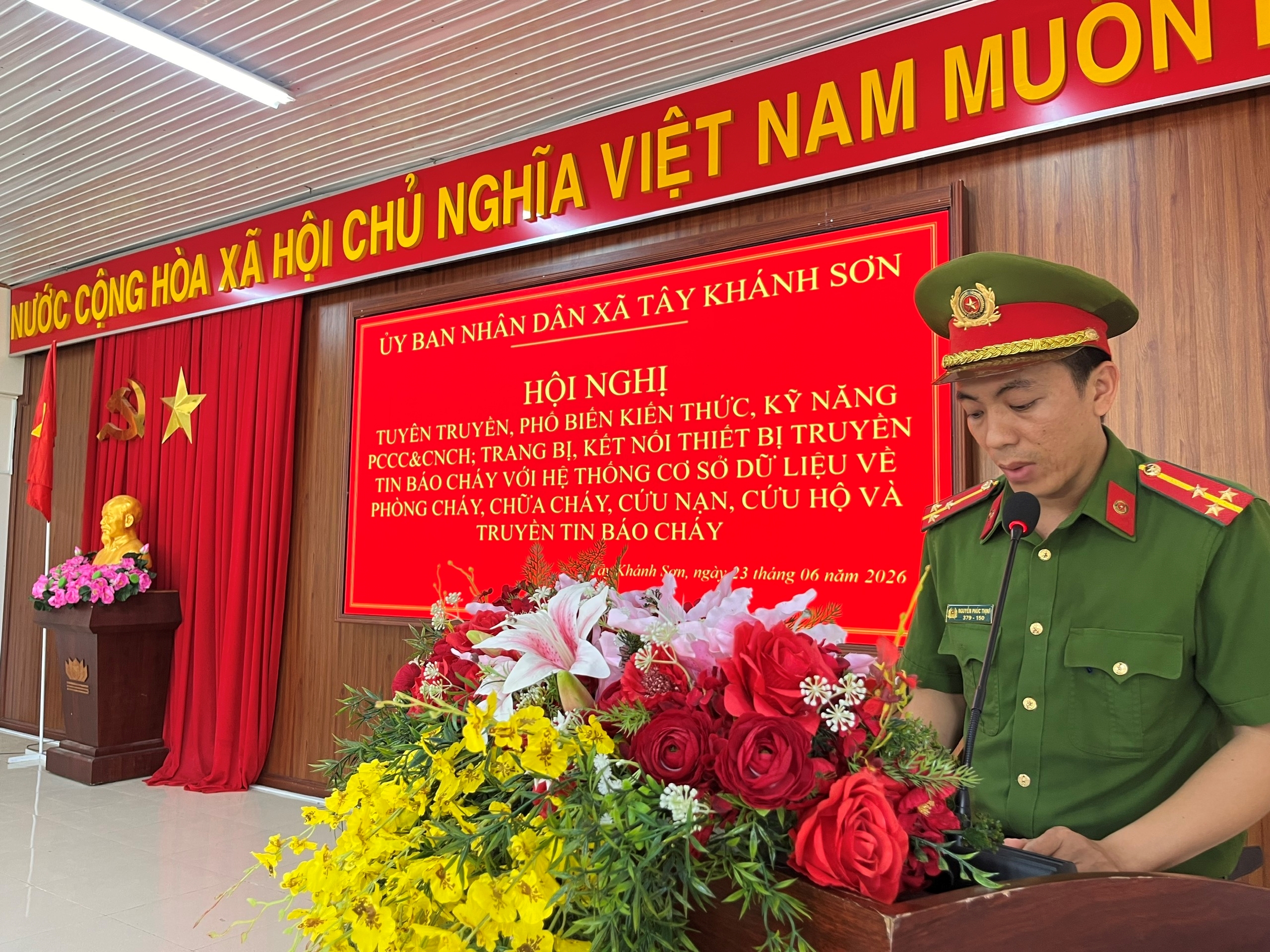 Xã Tây Khánh Sơn tổ chức Hội nghị tuyên truyền, phổ biến kiến thức, kỹ năng PCCC&CNCH và triển khai trang bị thiết bị truyền tin báo cháy