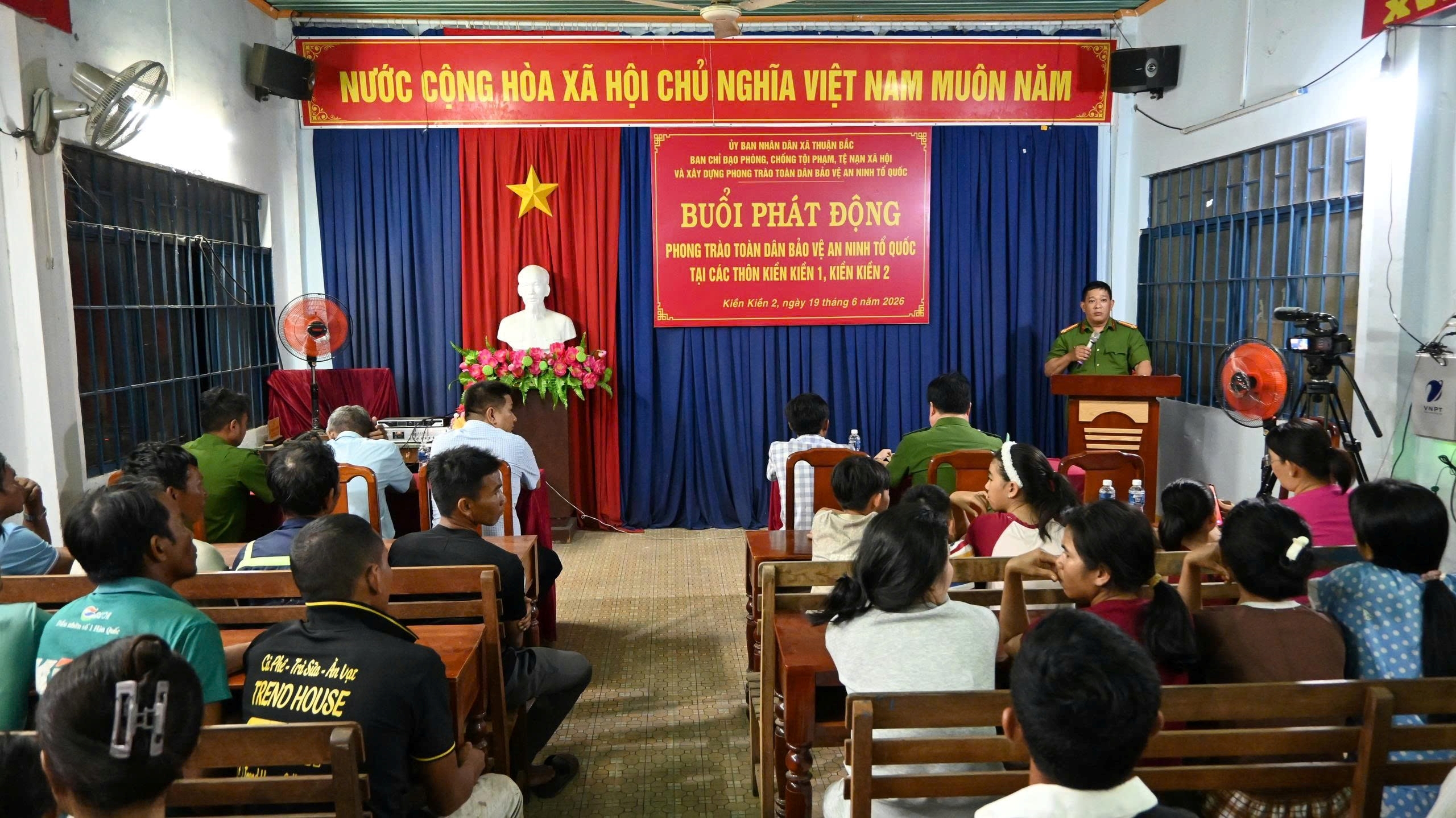 Xã Thuận Bắc tổ chức lễ phát động phong trào toàn dân bảo vệ an ninh Tổ quốc tại thôn Kiền Kiền 1, Kiền Kiền 2