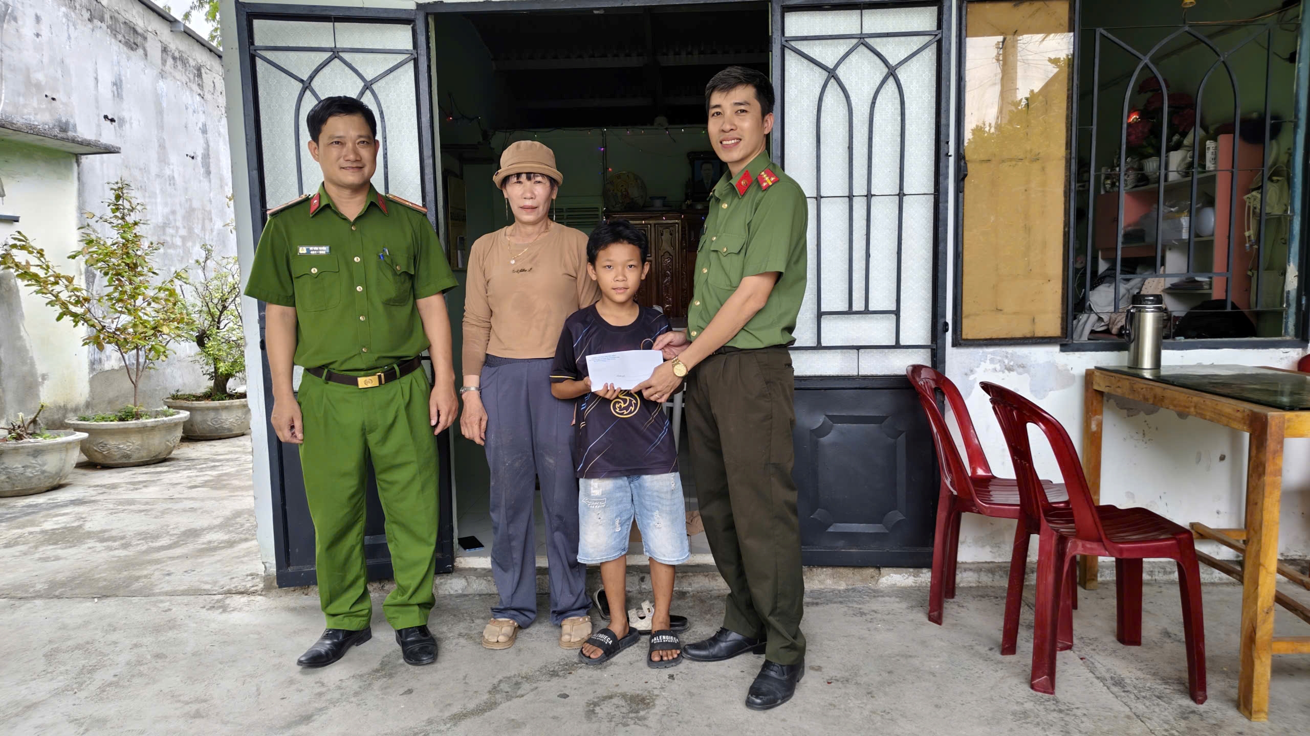Công an xã Thuận Bắc tiếp sức đến trường, lan tỏa tinh thần vì Nhân dân phục vụ