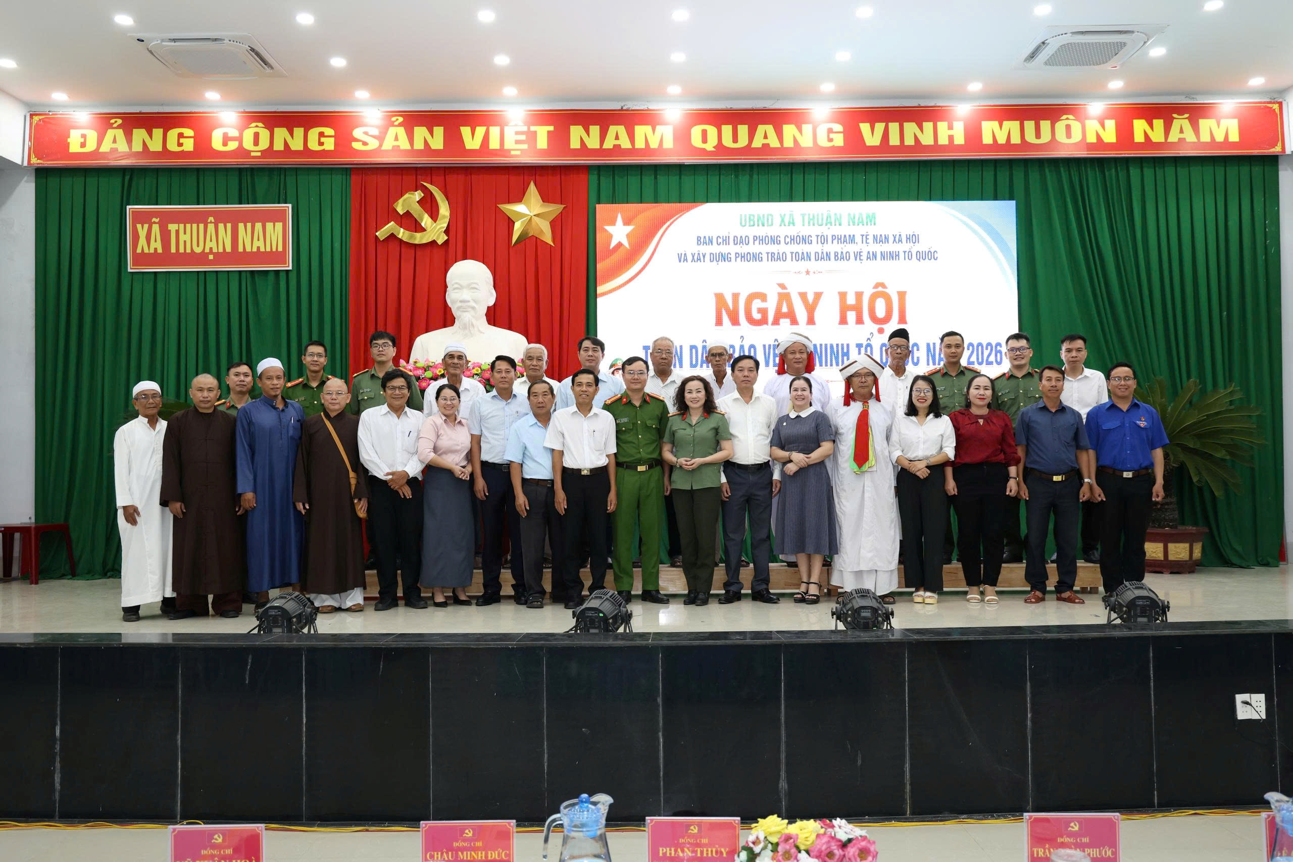 Ngày hội Toàn dân bảo vệ an ninh Tổ quốc năm 2026 tại xã Thuận Nam diễn ra thành công tốt đẹp, lan tỏa sức mạnh toàn dân trong giữ gìn bình yên quê hương