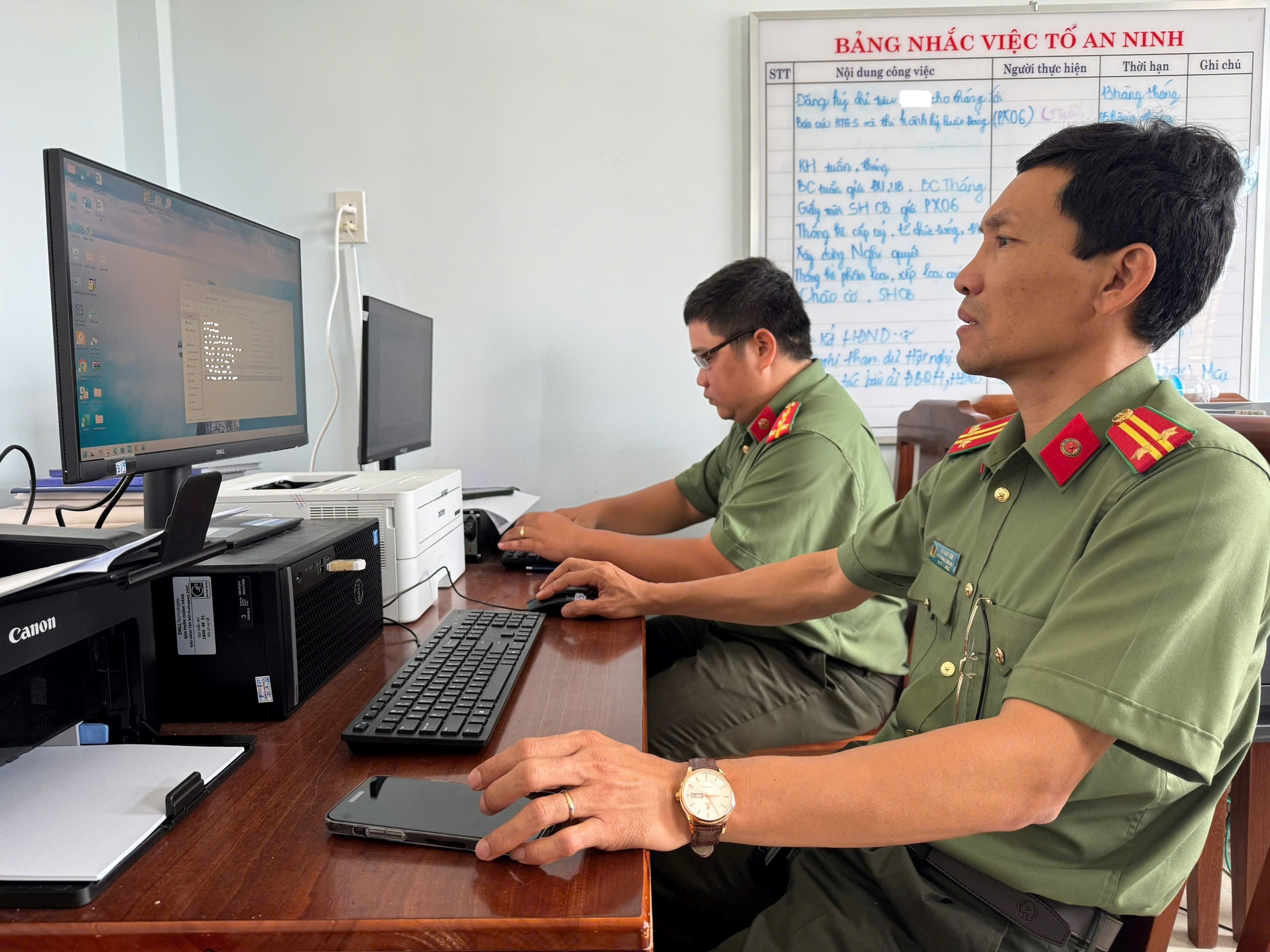Công an xã Vạn Hưng chủ động, tích cực trong “chuyển đổi số”