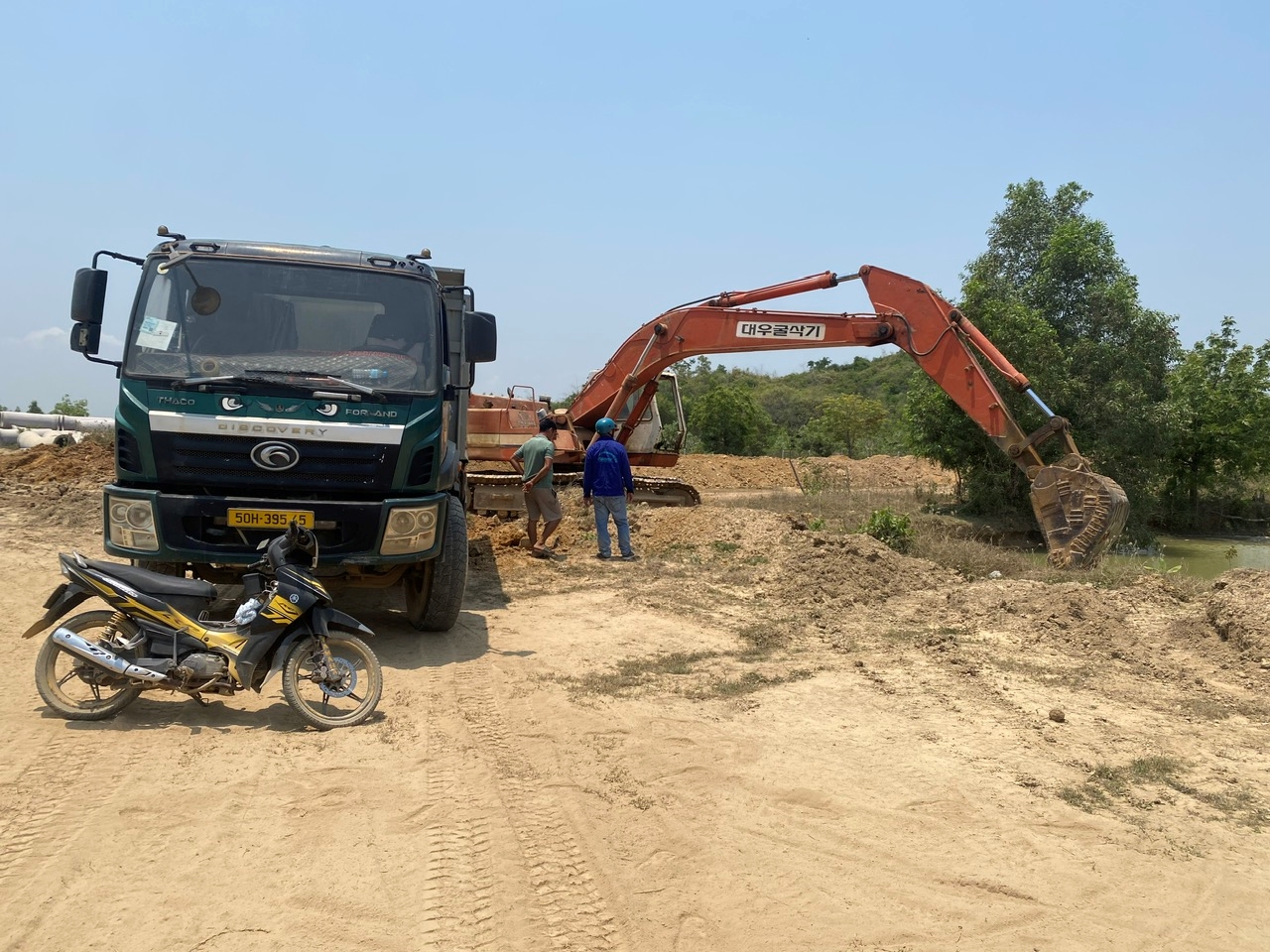 Công an xã Vạn Hưng tăng cường đấu tranh, xử lý vi phạm pháp luật trong lĩnh vực khoáng sản, môi trường