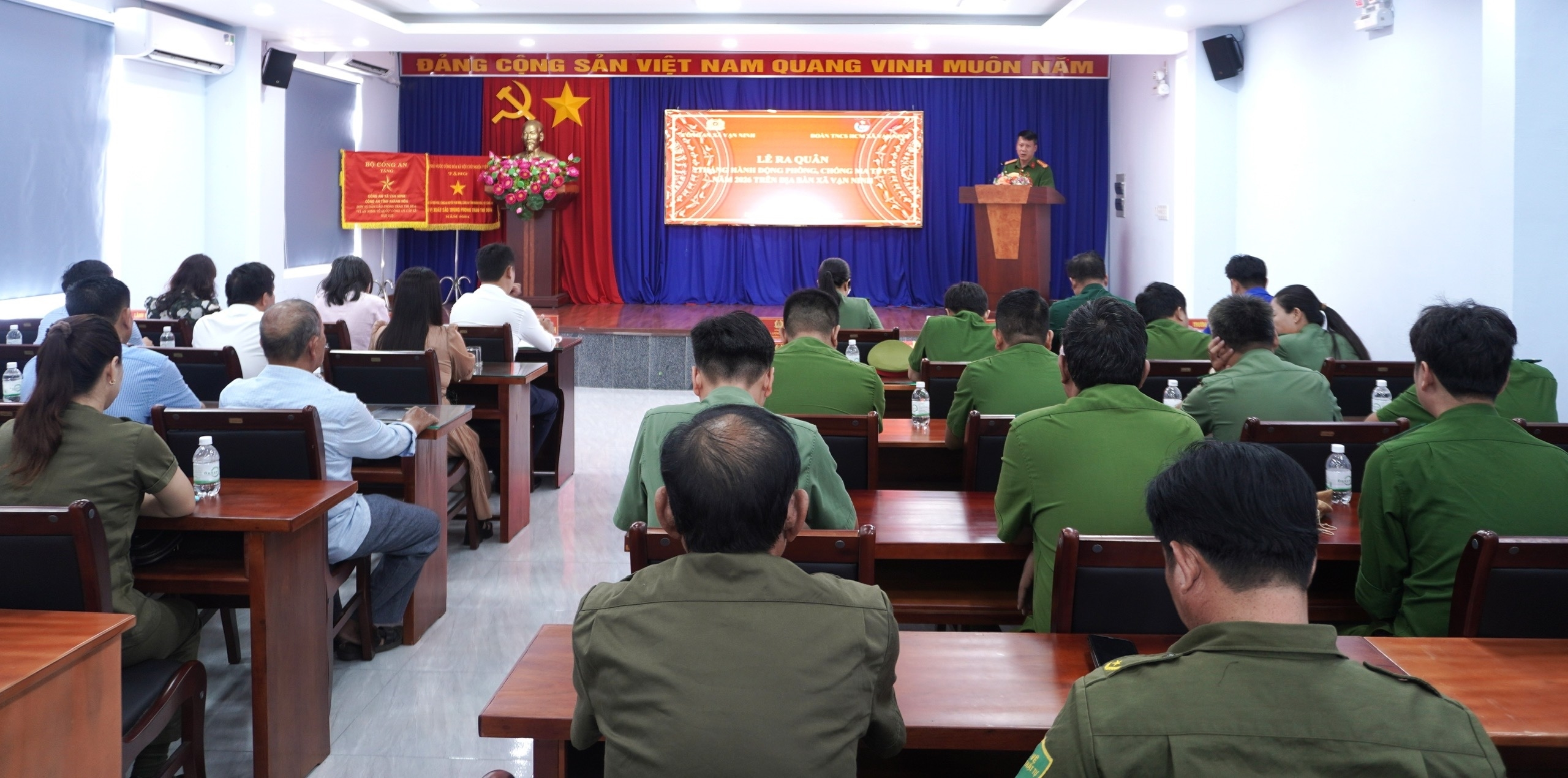 Công an xã Vạn Ninh phát động lễ ra quân tháng hành động phòng, chống ma túy năm 2026