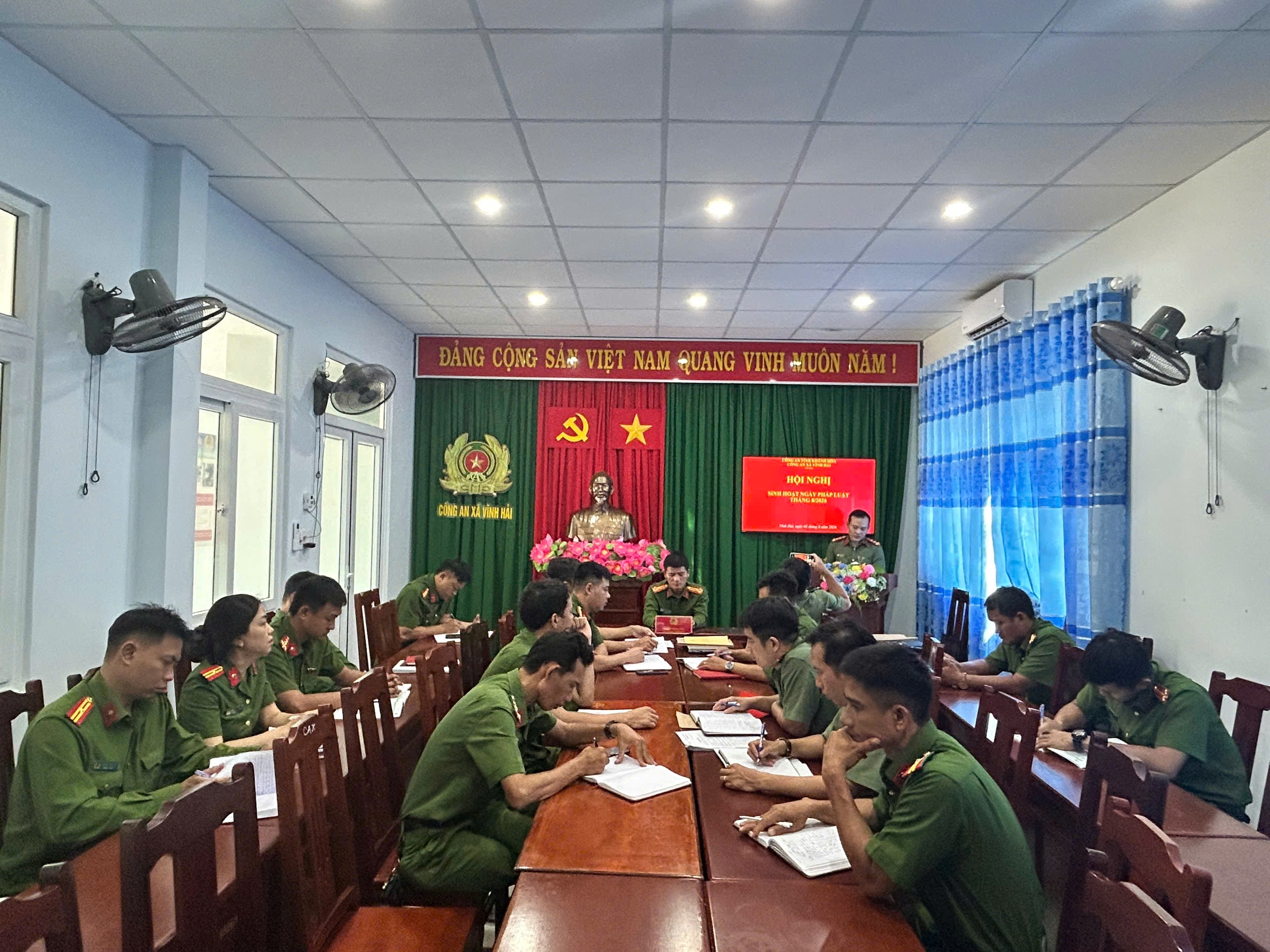 Công an xã Vĩnh Hải tổ chức ngày pháp luật và triển khai kế hoạch tuyển chọn, gọi công dân thực hiện nghĩa vụ tham gia Công an nhân dân năm 2027