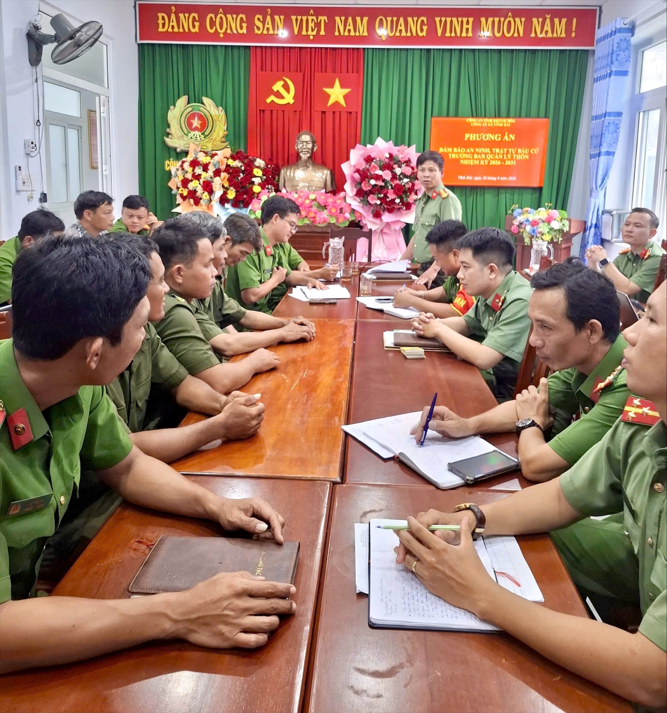 Công an xã Vĩnh Hải tổ chức Hội nghị triển khai Phương án bảo đảm an ninh trật tự bầu cử Trưởng thôn nhiệm kỳ 2026 - 2031