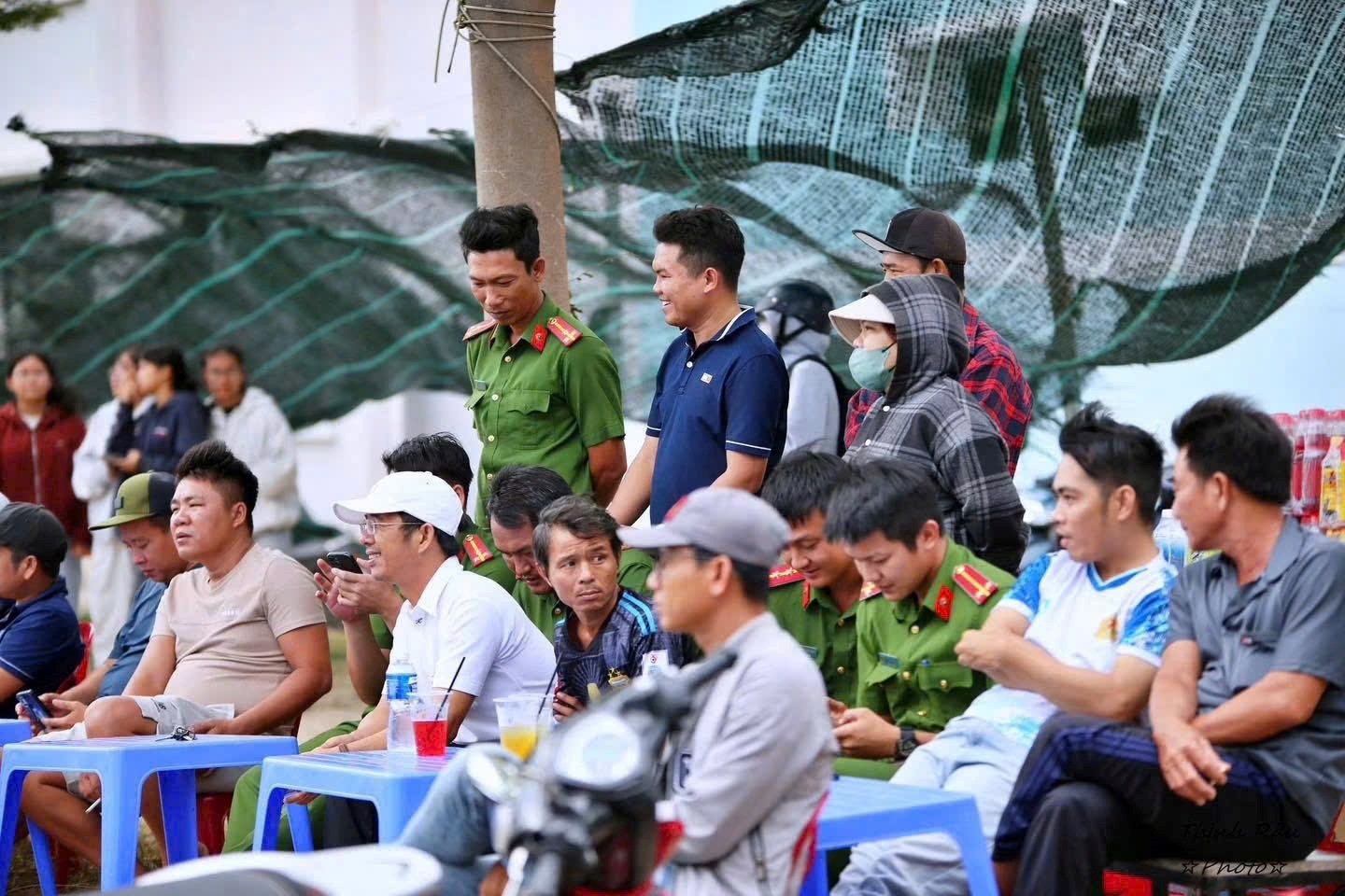 Công an xã Vĩnh Hải triển khai lực lượng đảm bảo an ninh trật tự giải bóng đá sân 7 trên địa bàn
