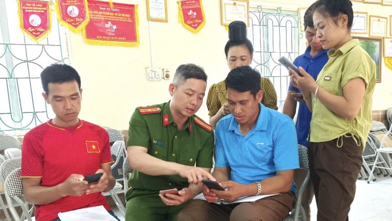 Người dân đồng thuận, thống nhất cao với nội dung sửa đổi, bổ sung Hiến pháp năm 2013