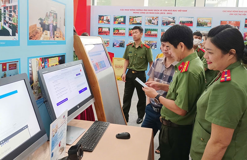Chuyển đổi số để phát triển thư viện trong CAND nhanh và bền vững