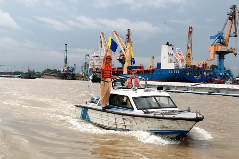 Quy định mới về đăng ký, đăng kiểm phương tiện thủy Công an nhân dân